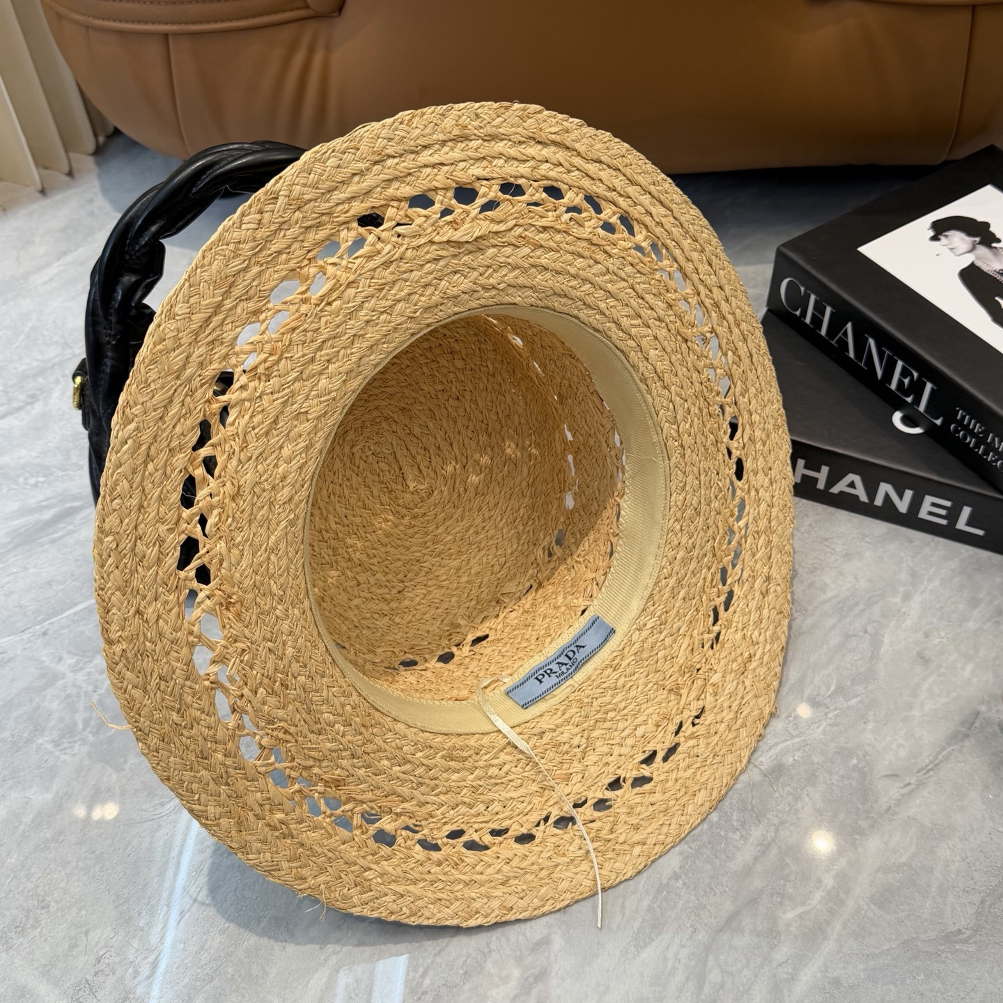 Pra*a straw hat
