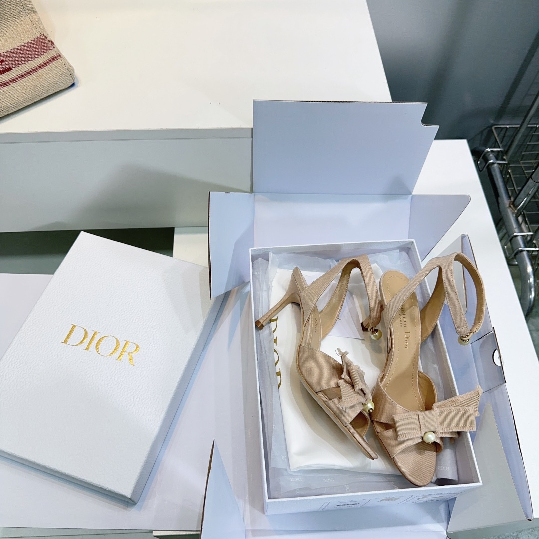 ua D*or aD*orable heeled sandal 9cm