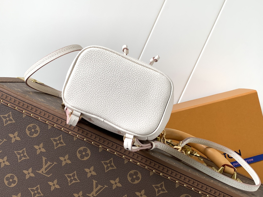 LV NANO NOÉ Backpack M13656 19x15x10cm