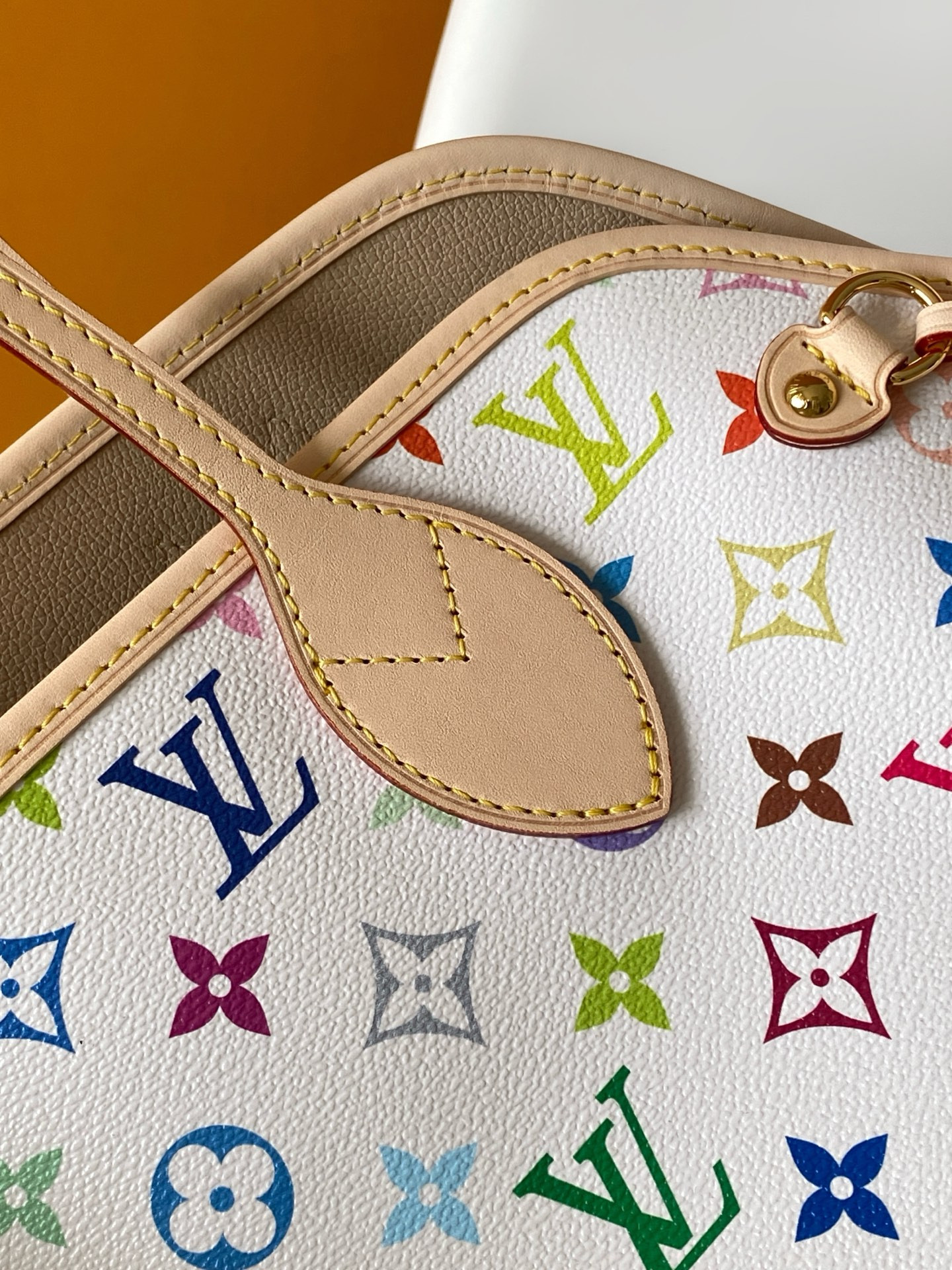 LV x TM NEVERWOOF Medium Pet Carrier M27839 31x28x14cm Without Box