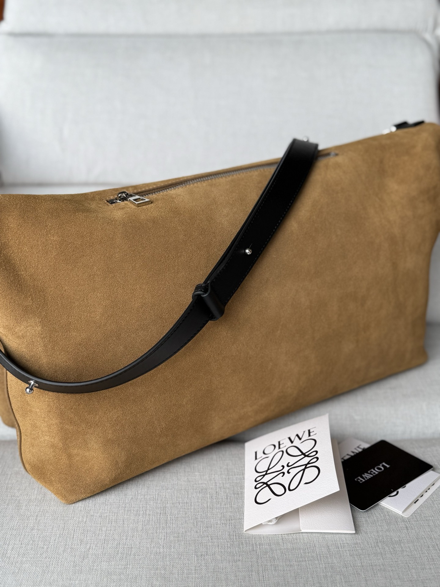 L0ew* bob folded tote in suede 47.5x38x9.5cm