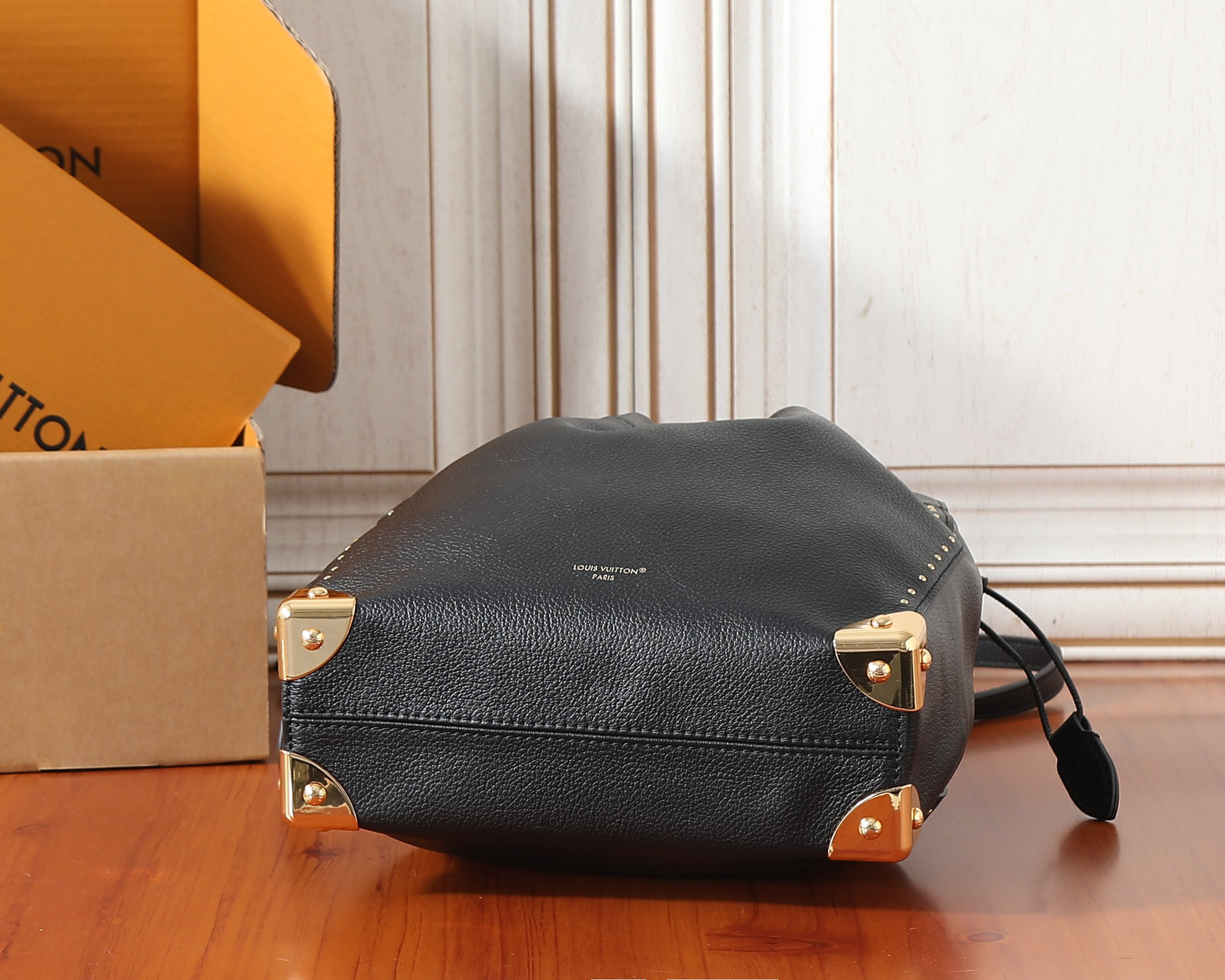 LV NOÉ TRUNK Handbag M29391 23x27x8cm