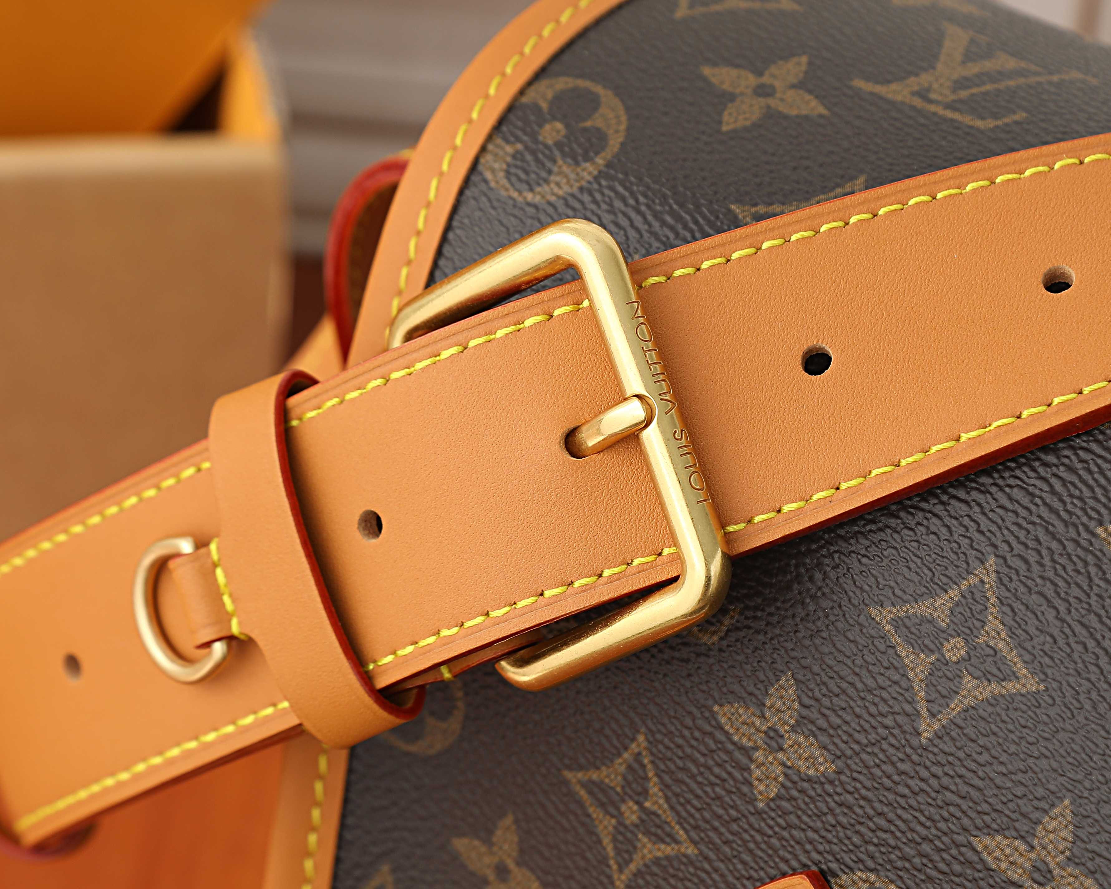 LV Satchel Messenger M14723 35.5x24x12cm