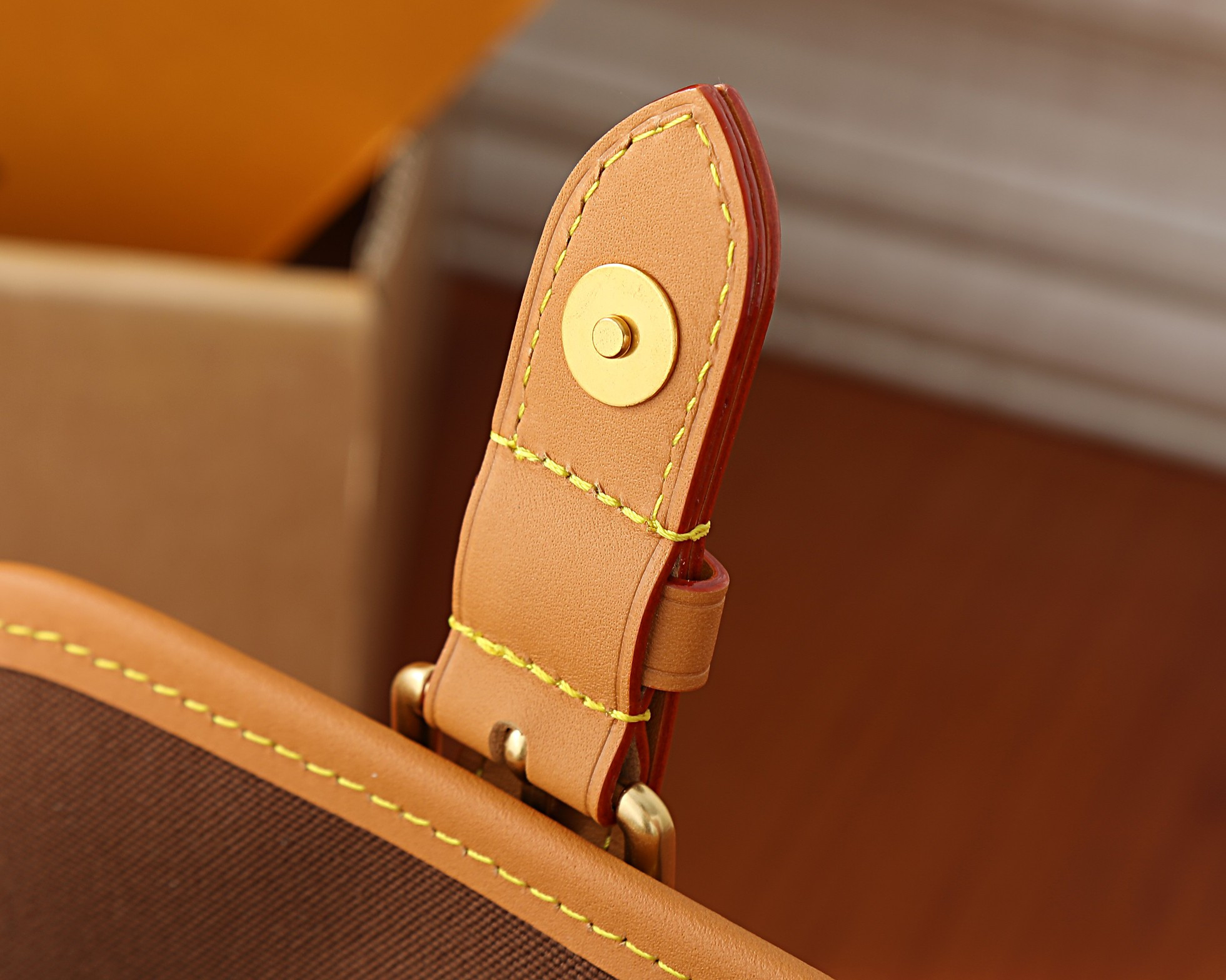 LV Satchel Messenger M14723 35.5x24x12cm