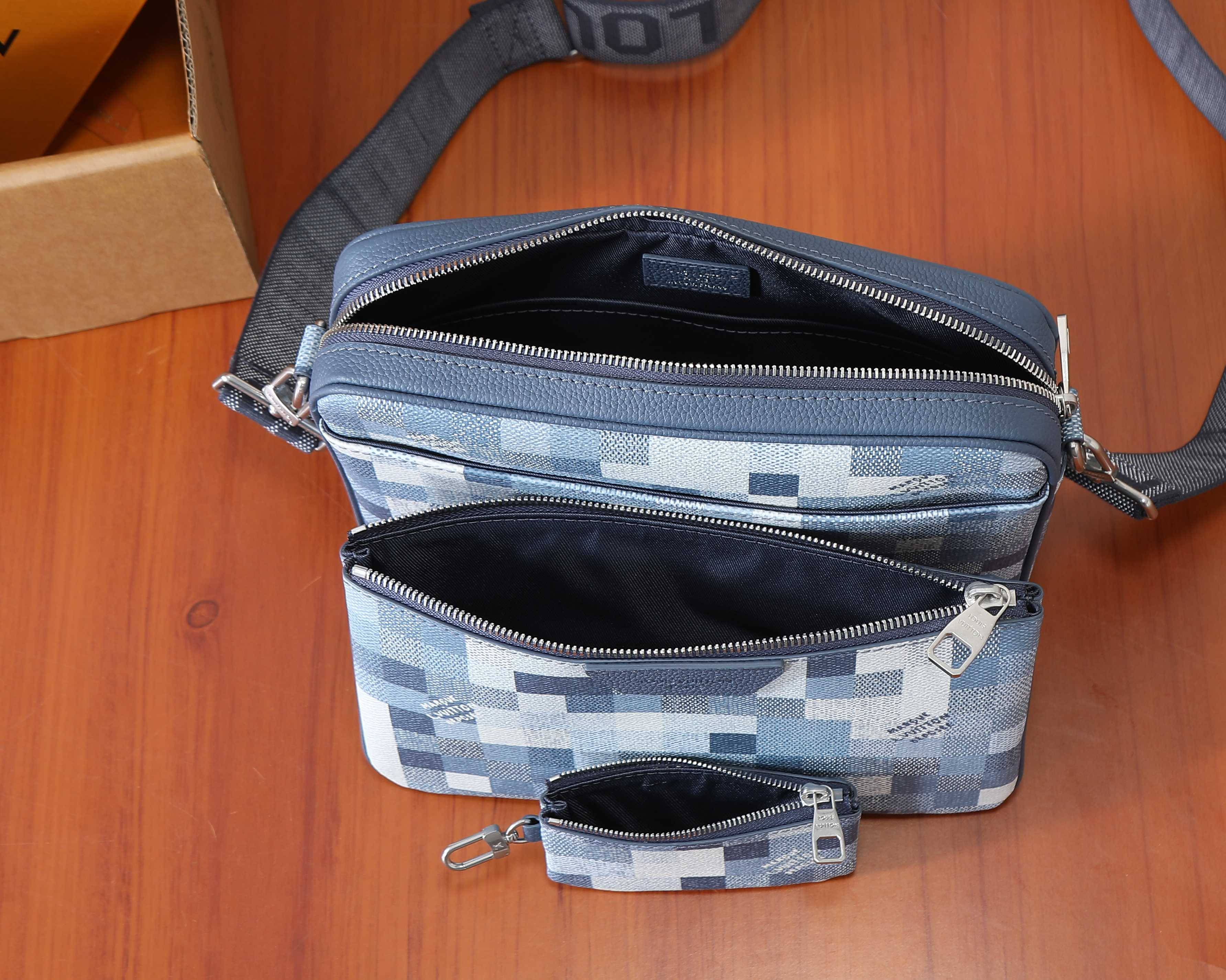 LV TRIO Messenger Bag M28601 25x18.5x7cm