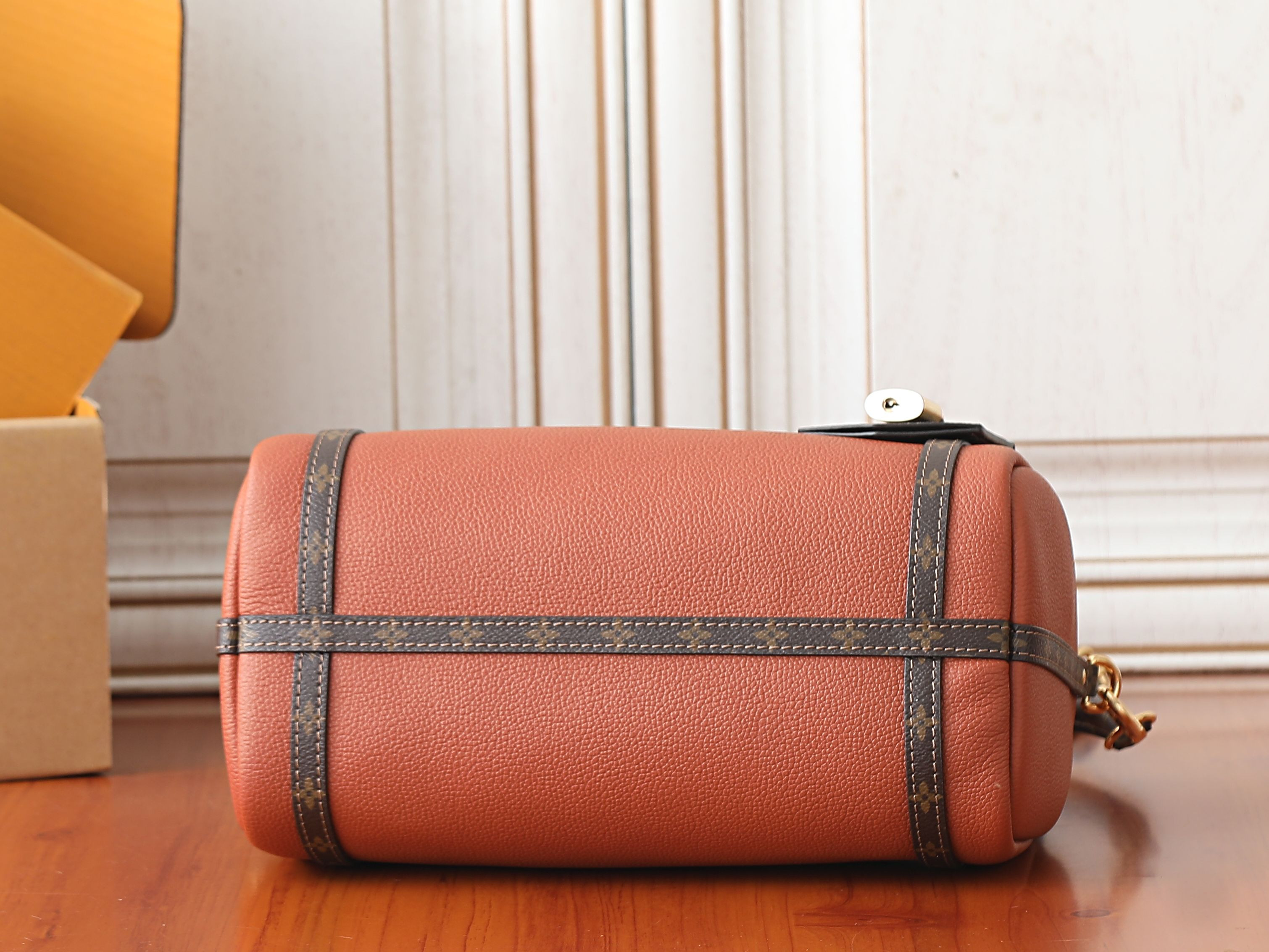 LV Express PM M29428 26x17x13.5cm