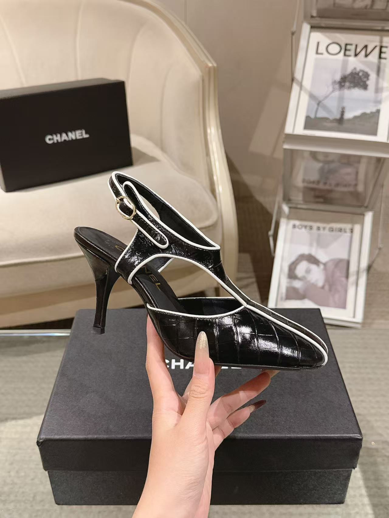 ua Ch*el slingbacks 8.5cm heel