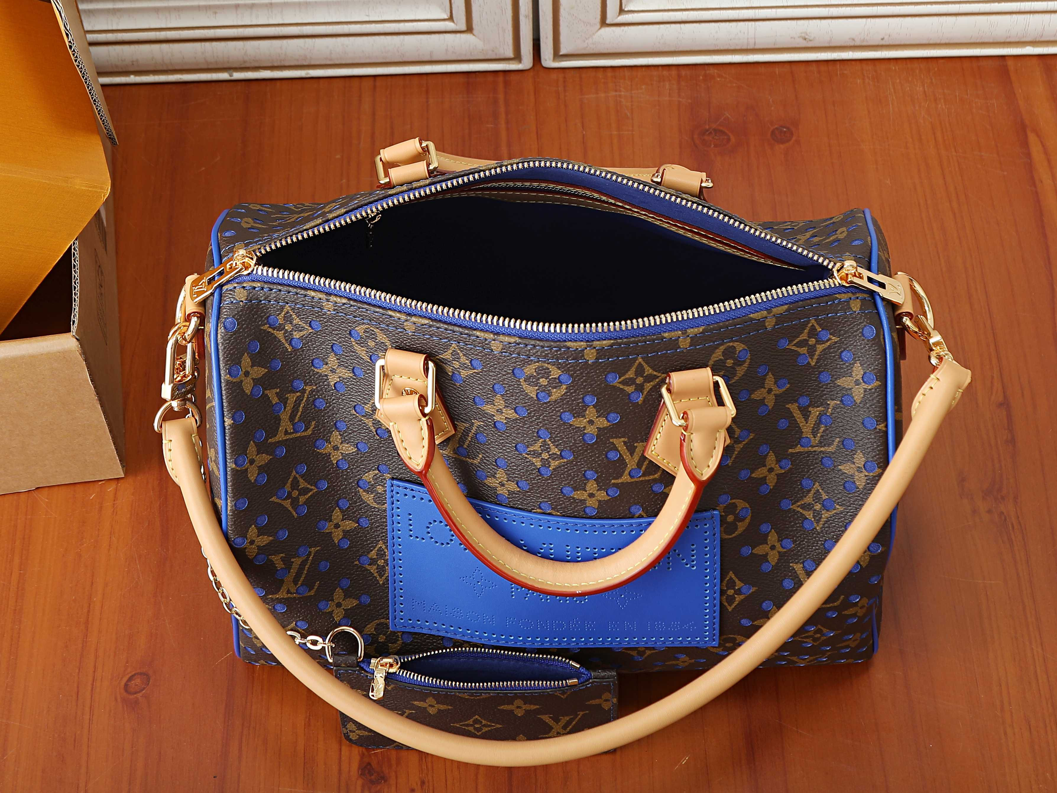 LV Speedy Soft 30 M29143 30x17x21cm
