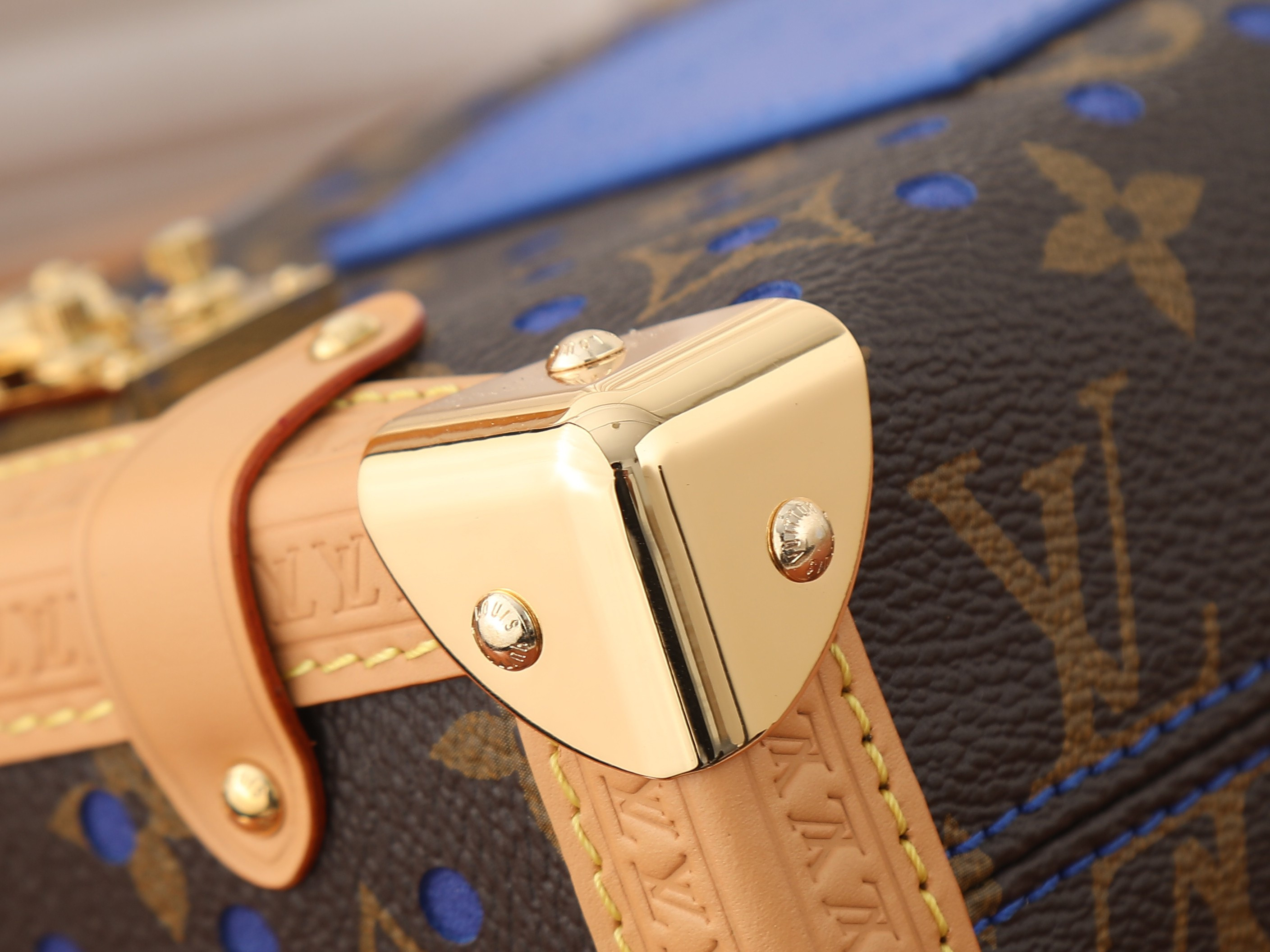 LV Side Trunk MM M28490 23.5x16x8.5cm