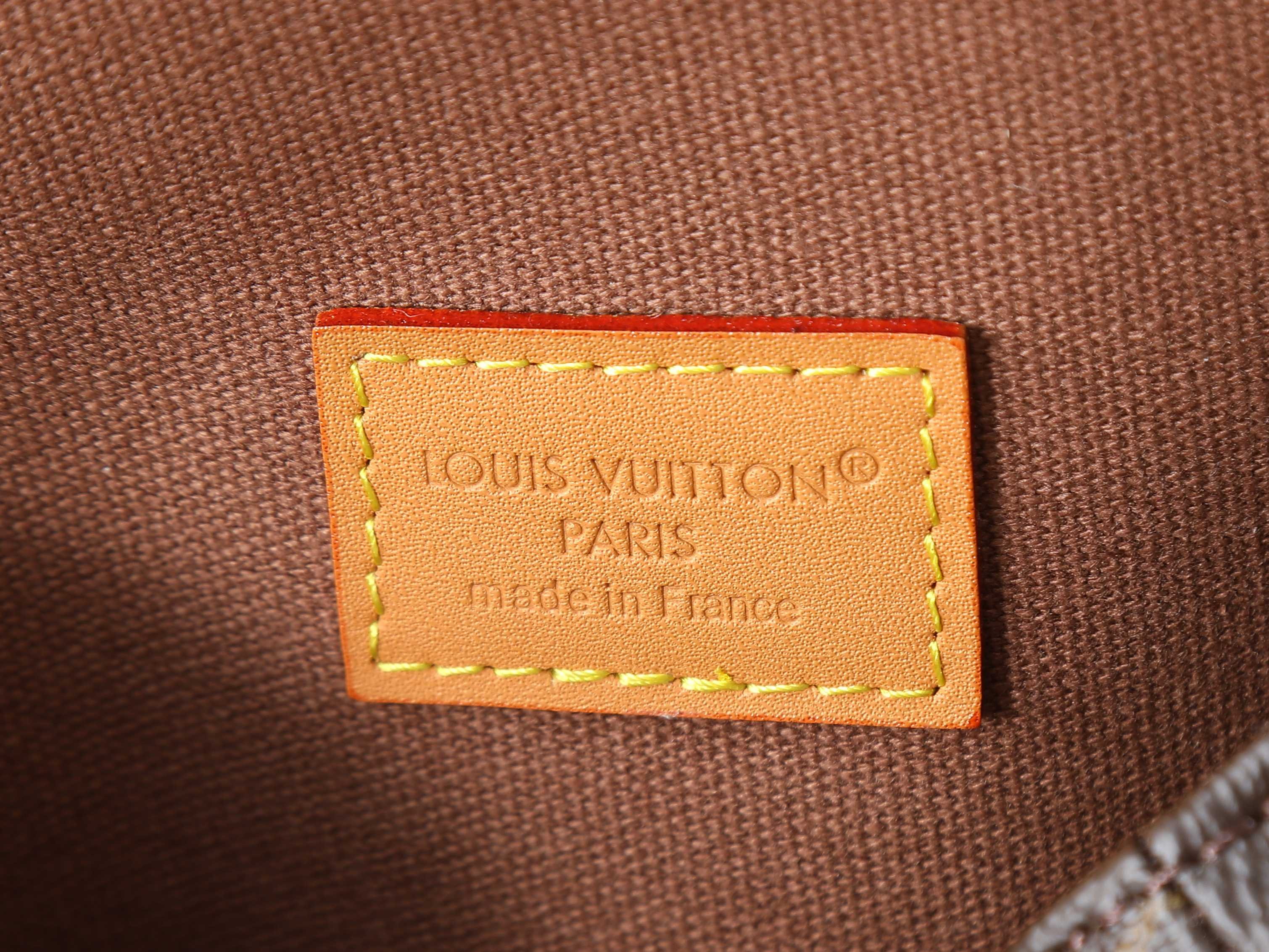LV Cargo Wearable Wallet M14742 23x14x10cm