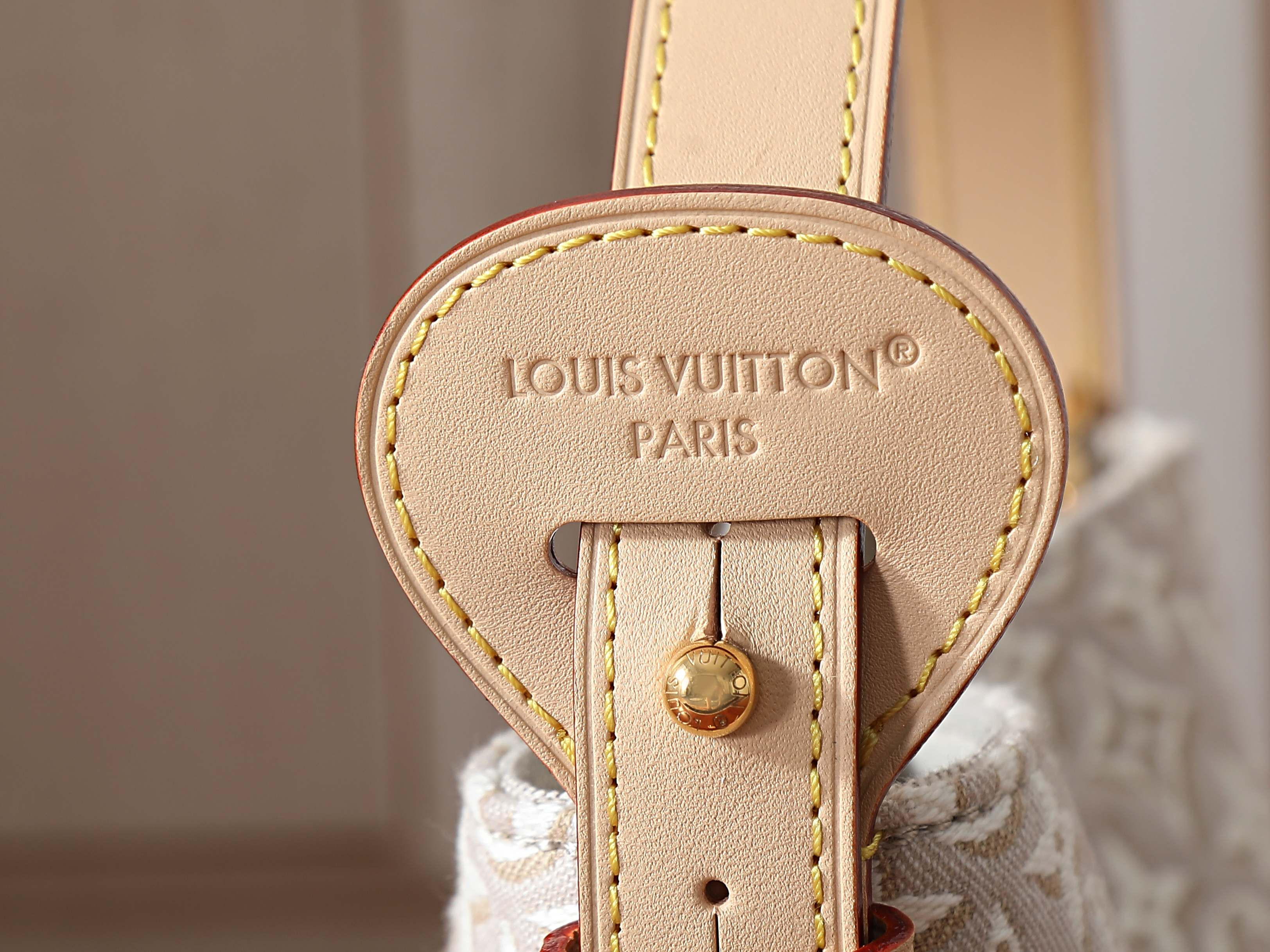 LV All in BB M2A377 16x18x12cm