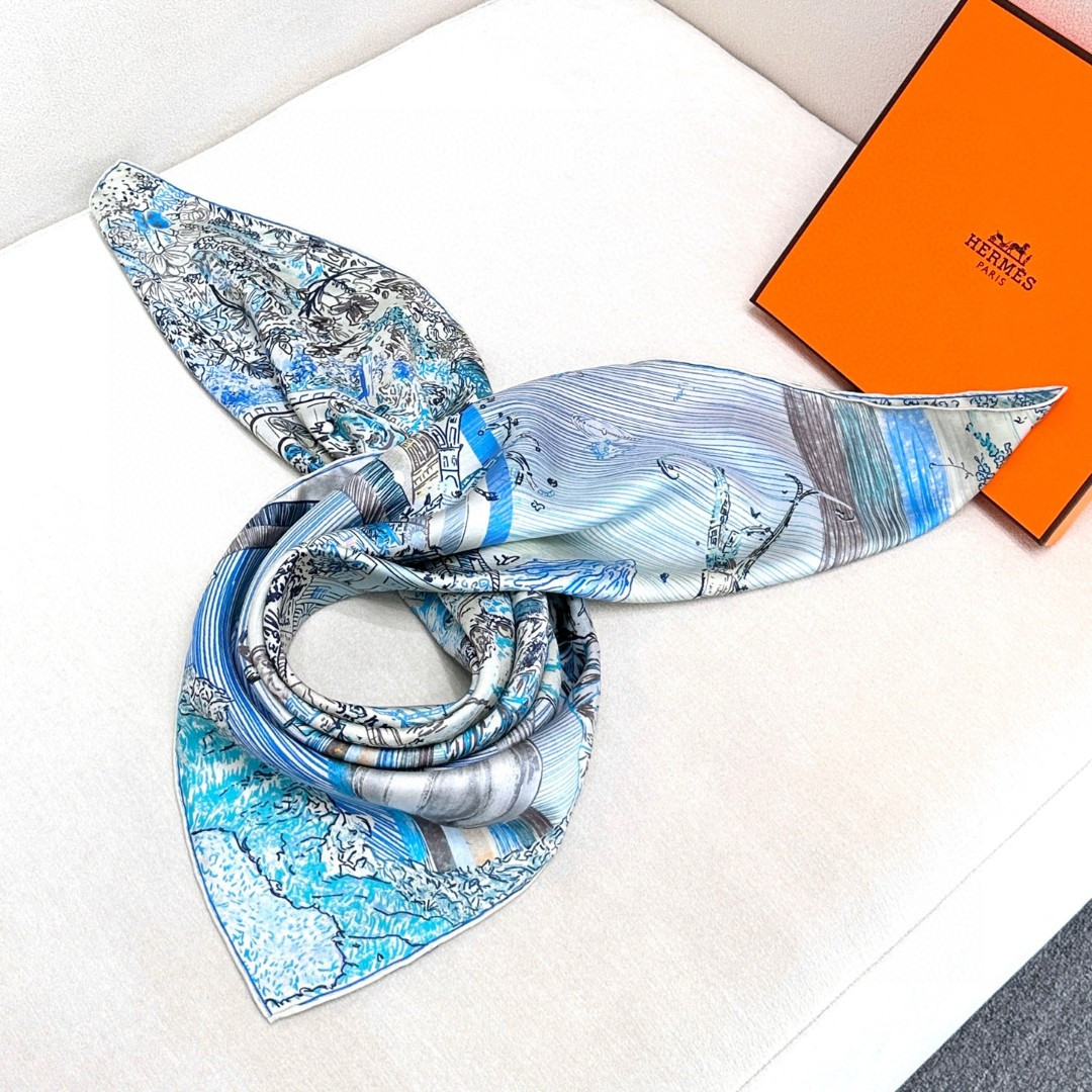 H**mes silk scarf 88.5x88.5cm