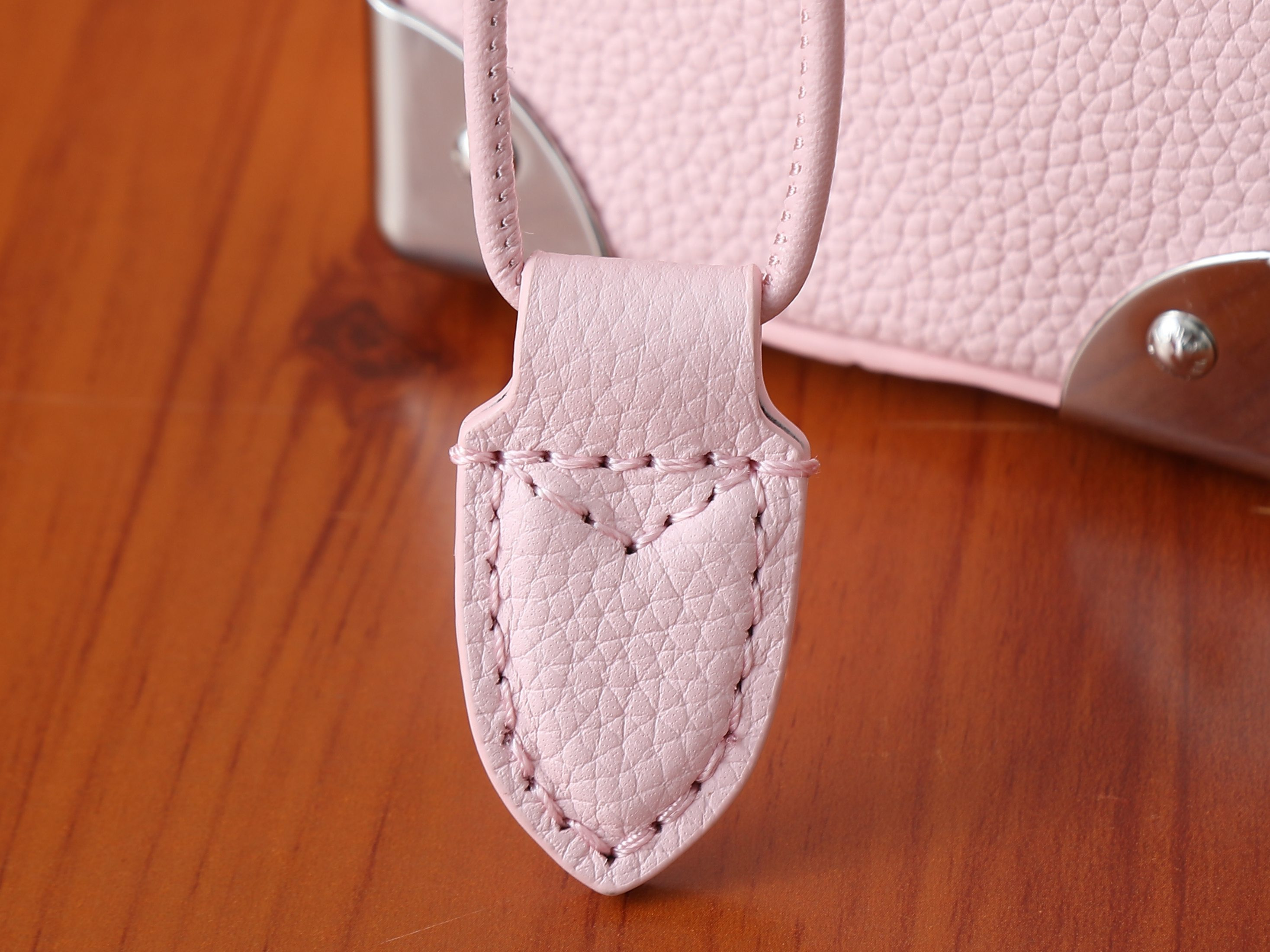 LV Nano Noé Trunk M2A067 15x17x8cm