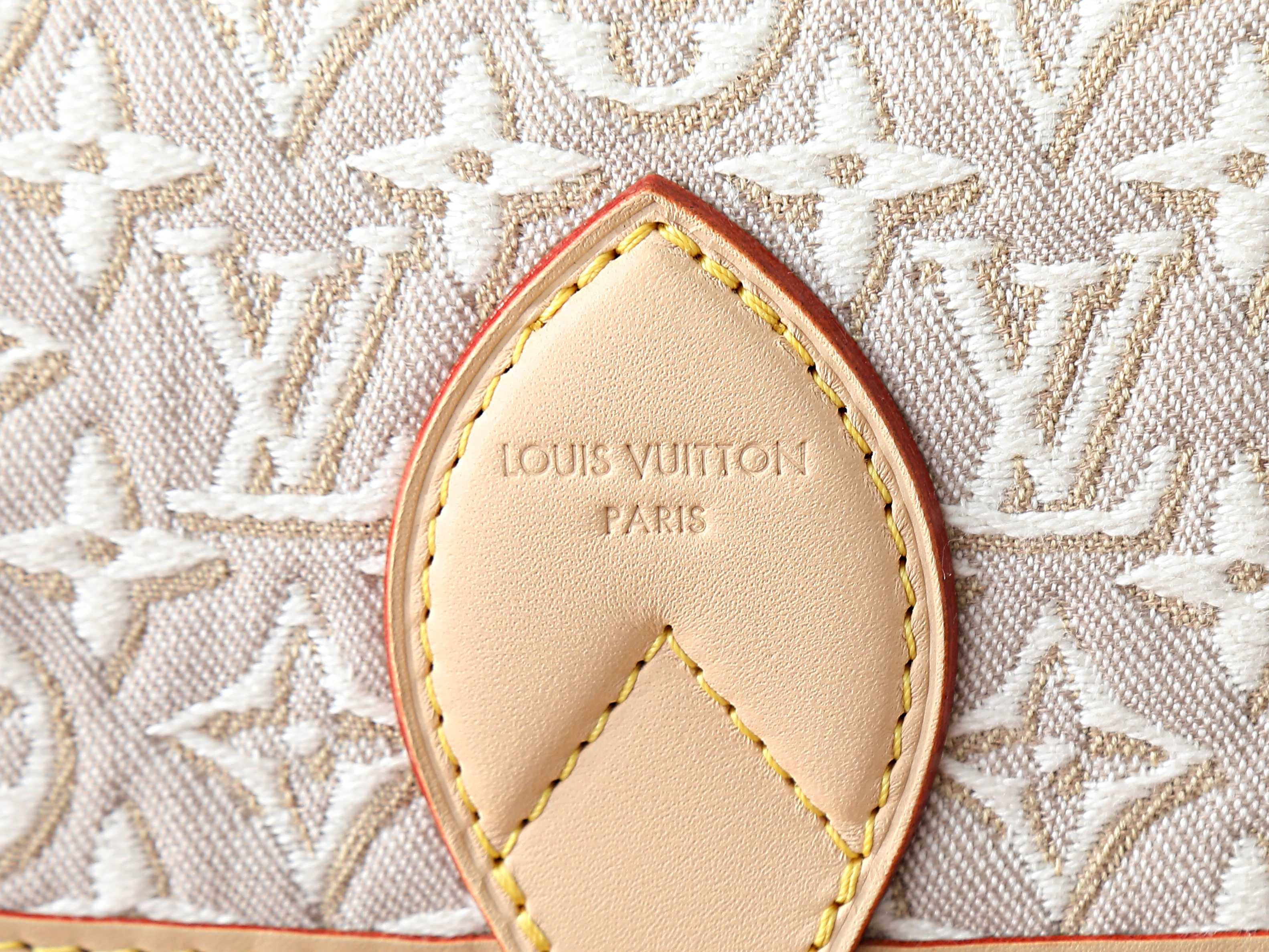 LV Diane PM M29795 24x15x9cm