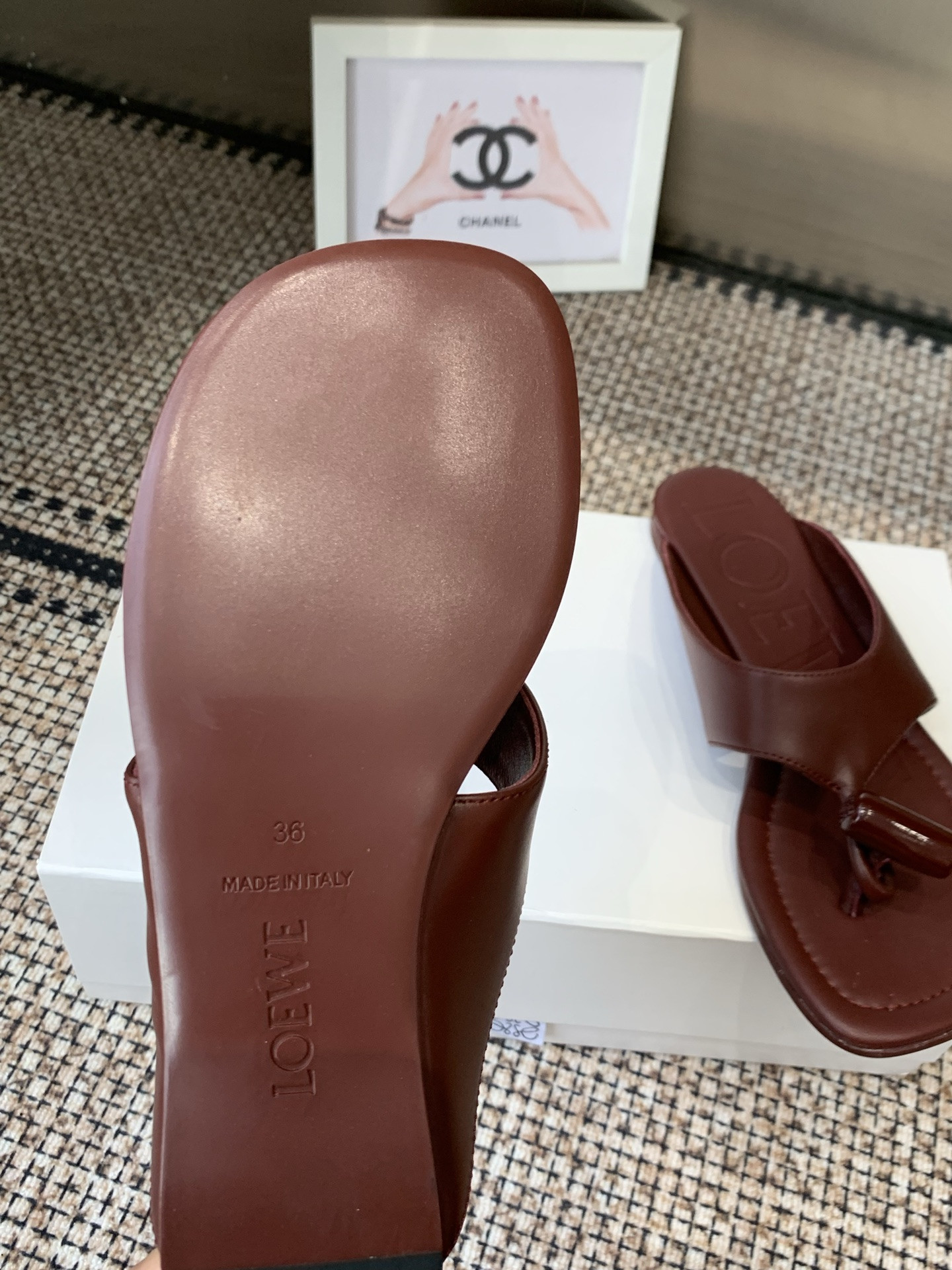 ua L0ew* toggle flat sandals