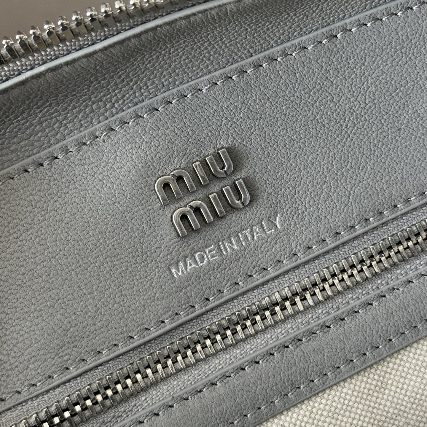 M1v M1v vivant nappa leather bag 17x28x9.5cm