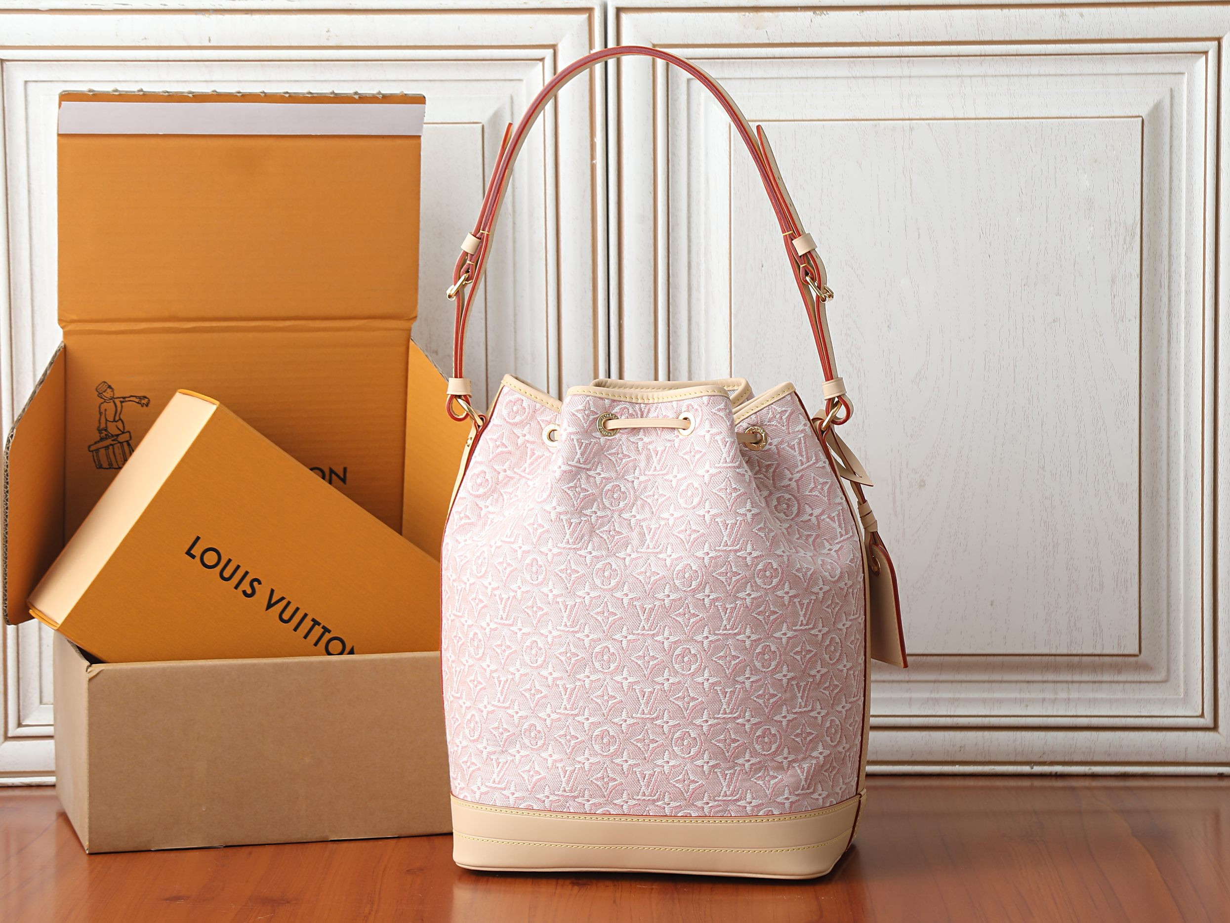 LV Noé M28714 27.5x36x20cm