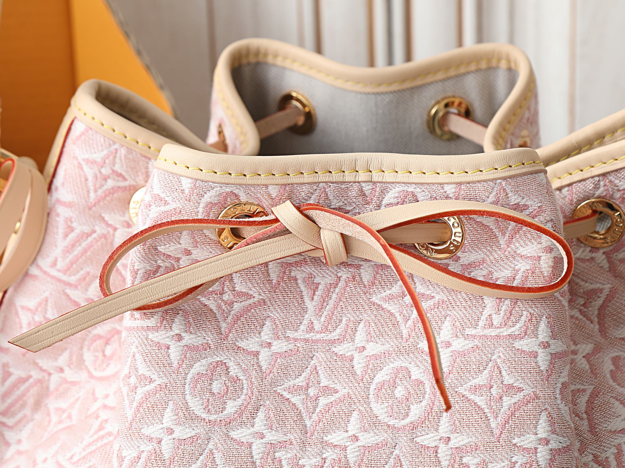 LV Noé M28714 27.5x36x20cm