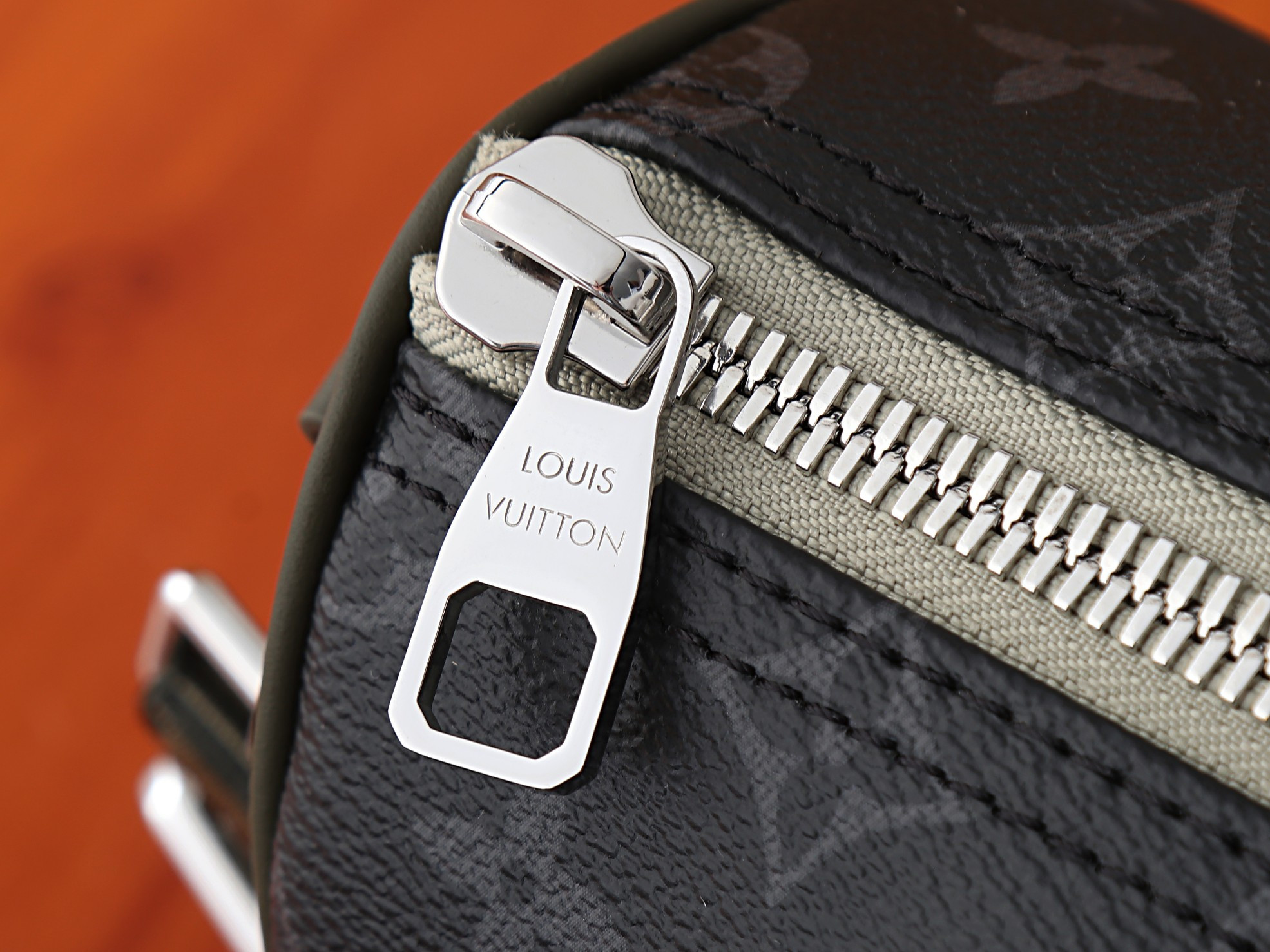 LV Keepall Shoulder Strap 25 M28638 25x15x11cm