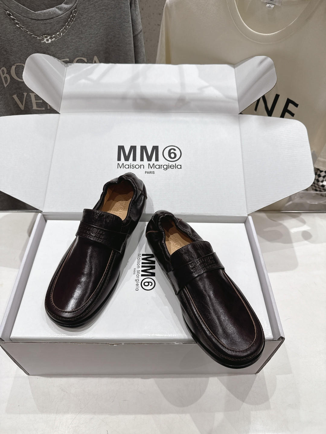 ua ma*s*n Ma*i*la swing-toe leather loafers