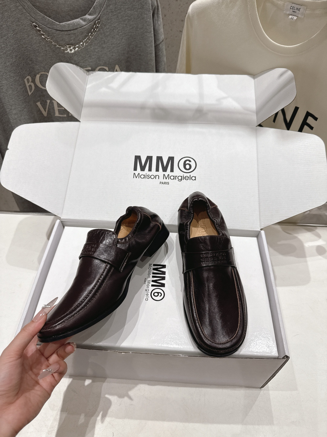 ua ma*s*n Ma*i*la swing-toe leather loafers