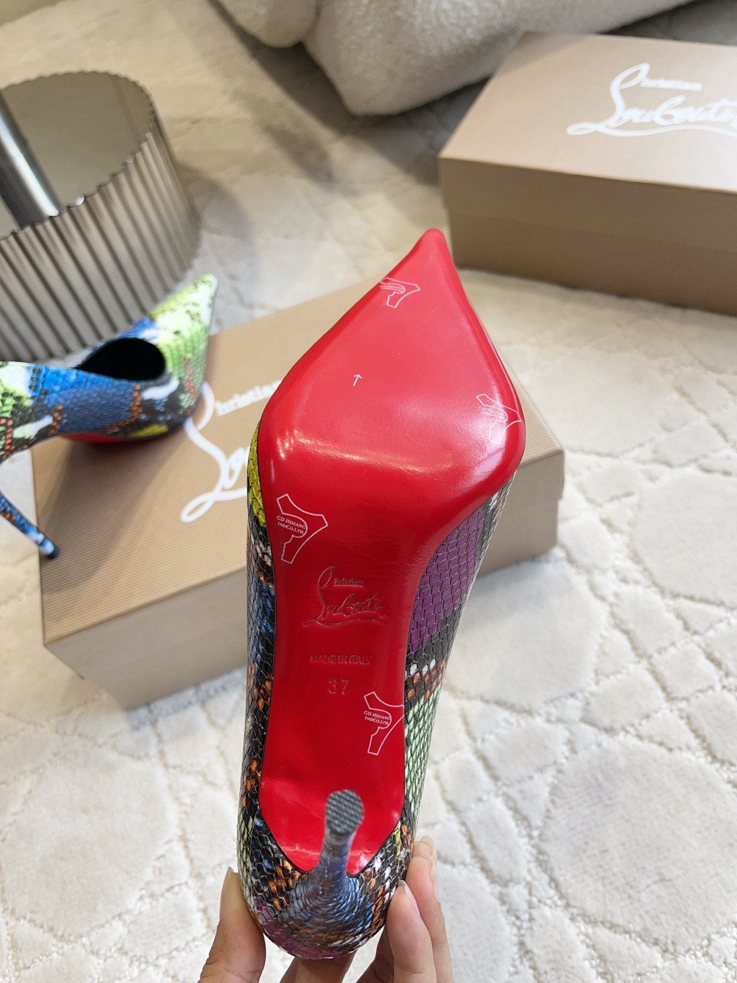 ua Ch**an louboutin so kate pumps 10cm heel