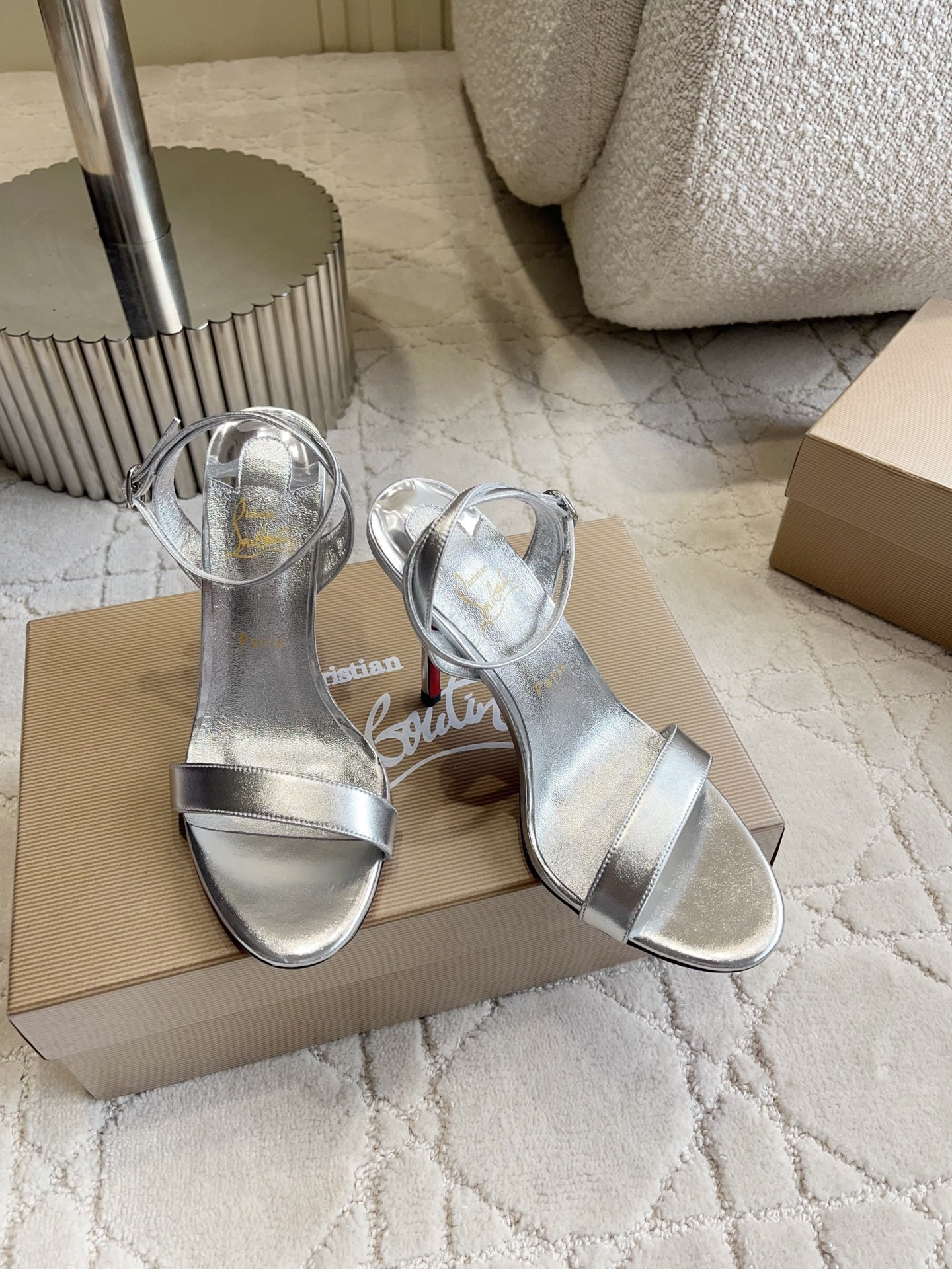 ua Ch**an louboutin 100mm sandals