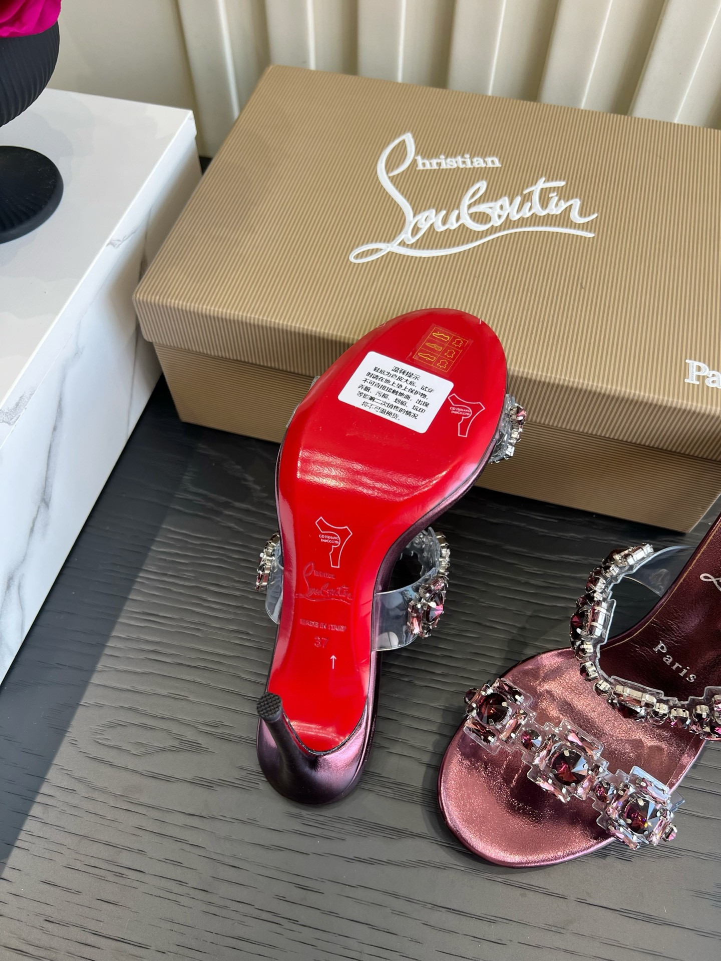ua Ch**an louboutin just jewel slides