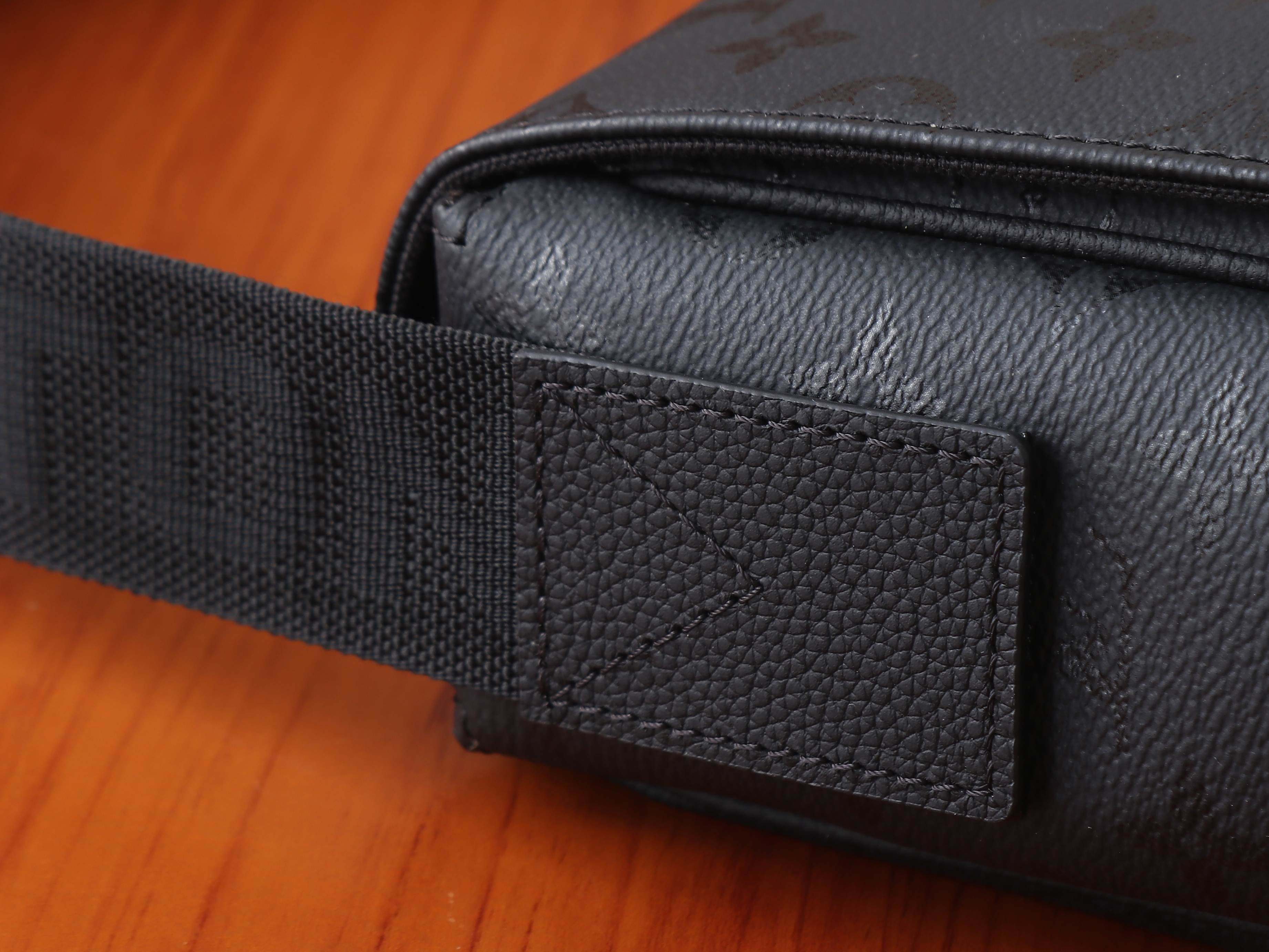 LV Bastille PM M2A195 23x27x8cm