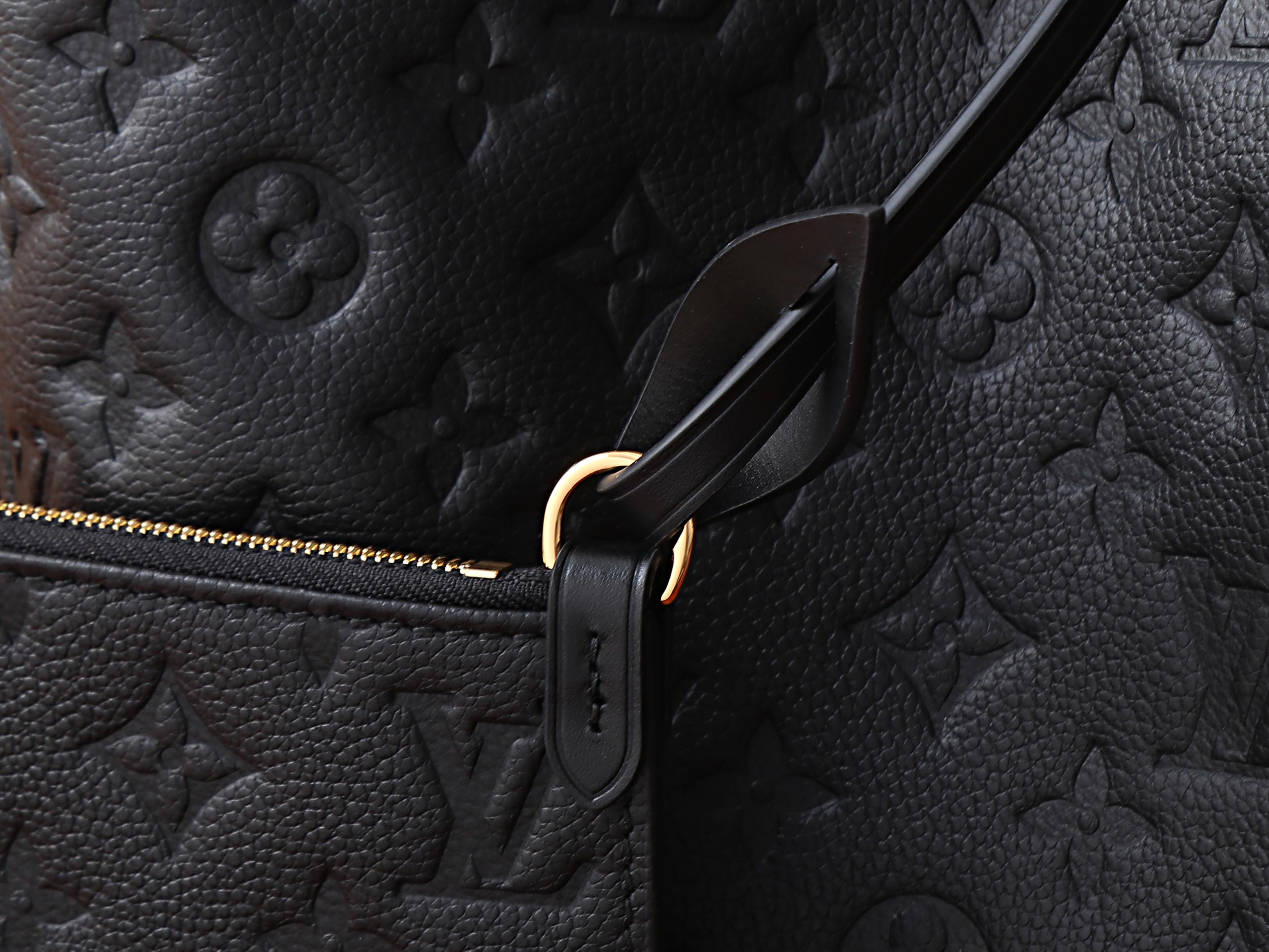 LV All In MM M29090 21x24x16cm