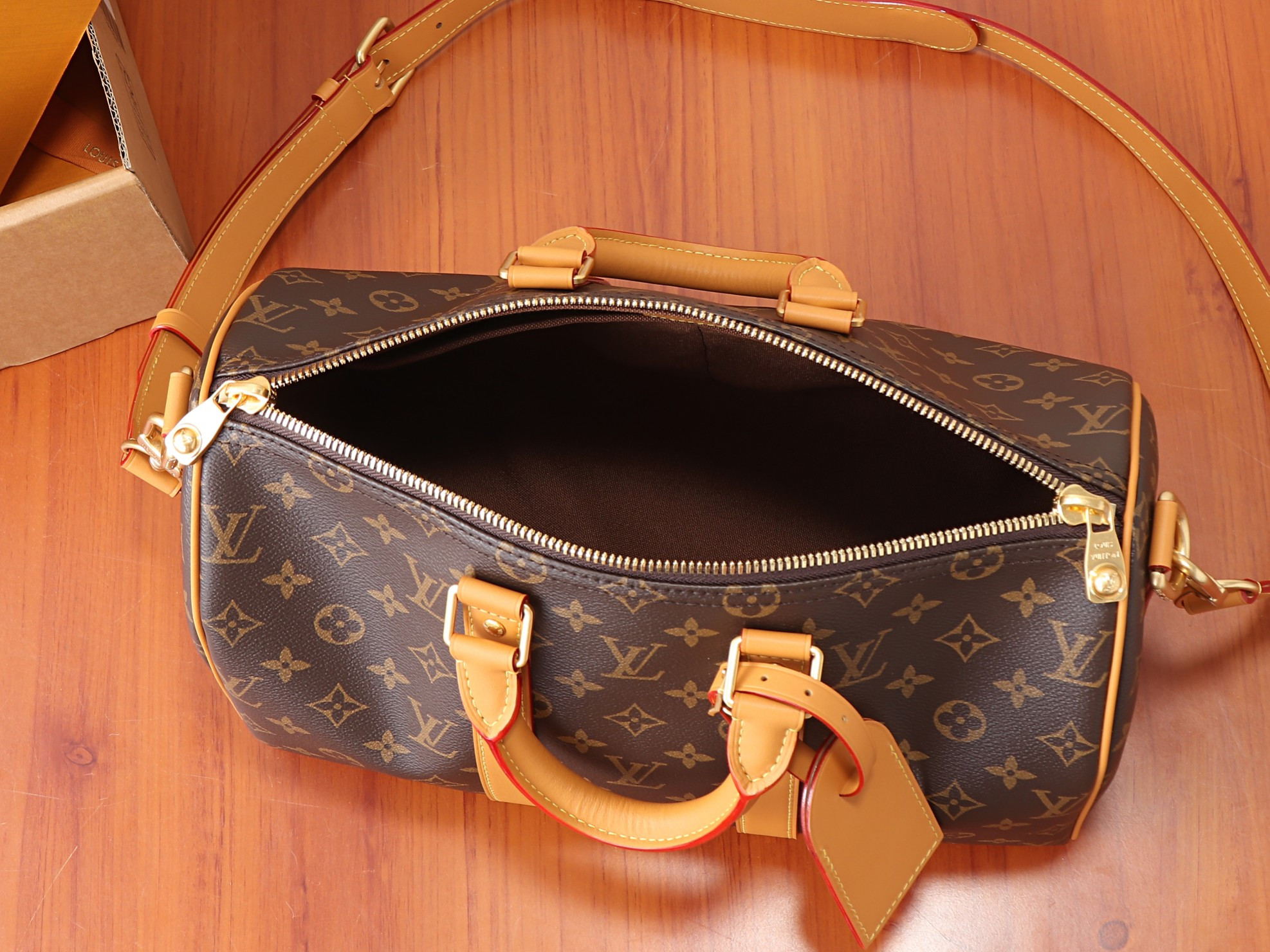 LV Keepall Shoulder Strap 35 M2A210 34x21x16cm