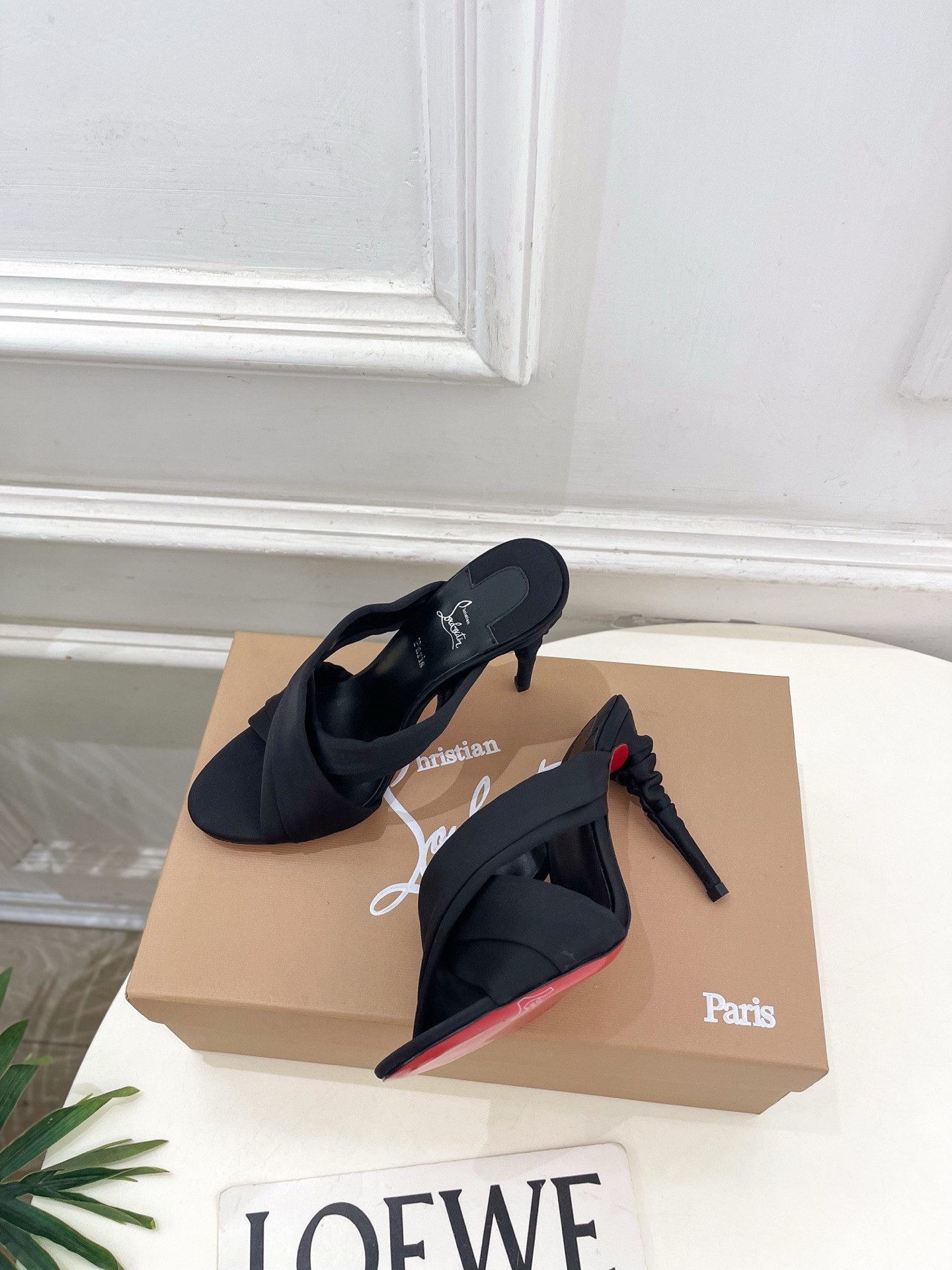 ua Ch**an louboutin affabula 100 slides