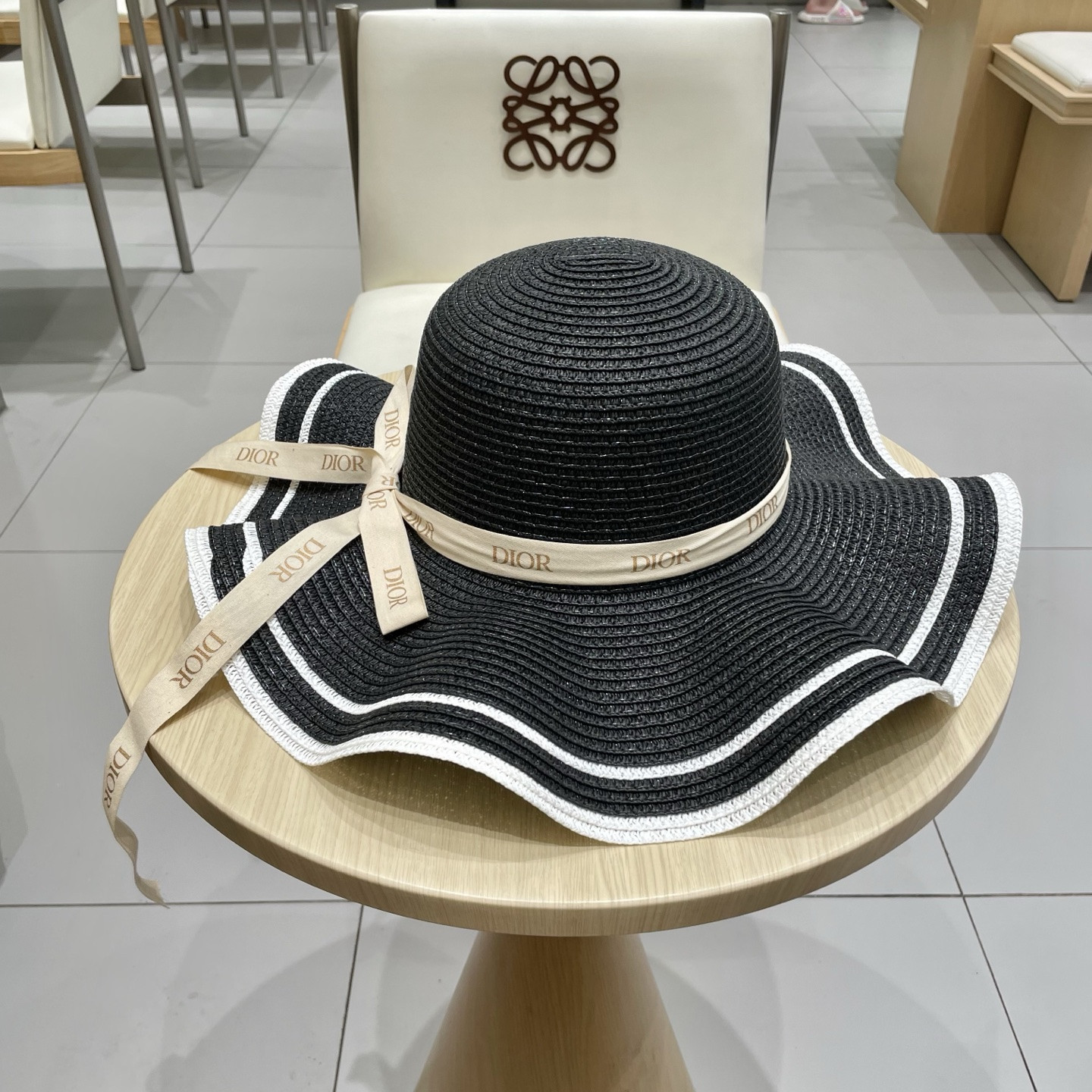 D*or straw hat 57cm head circumference