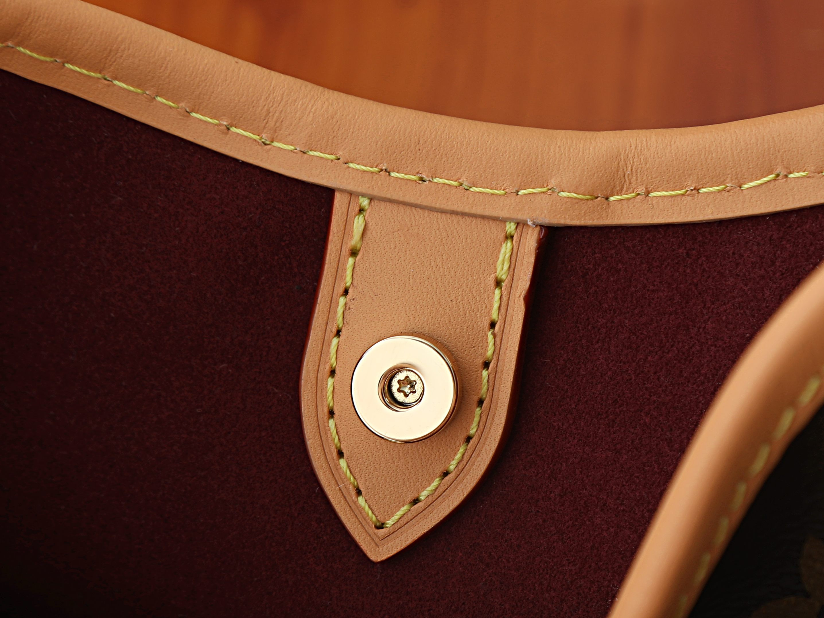 LV Nano CarryAll M2A711 16x15x9.5cm