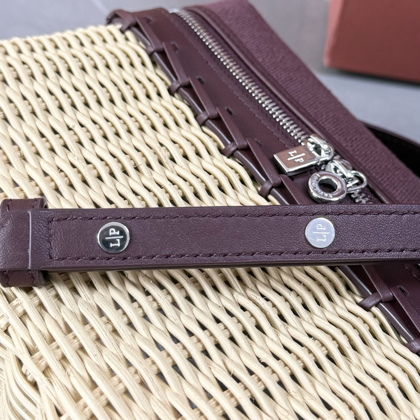 l**o p*ana extra pocket l19 N0*H-south wicker 17.5x21x10cm