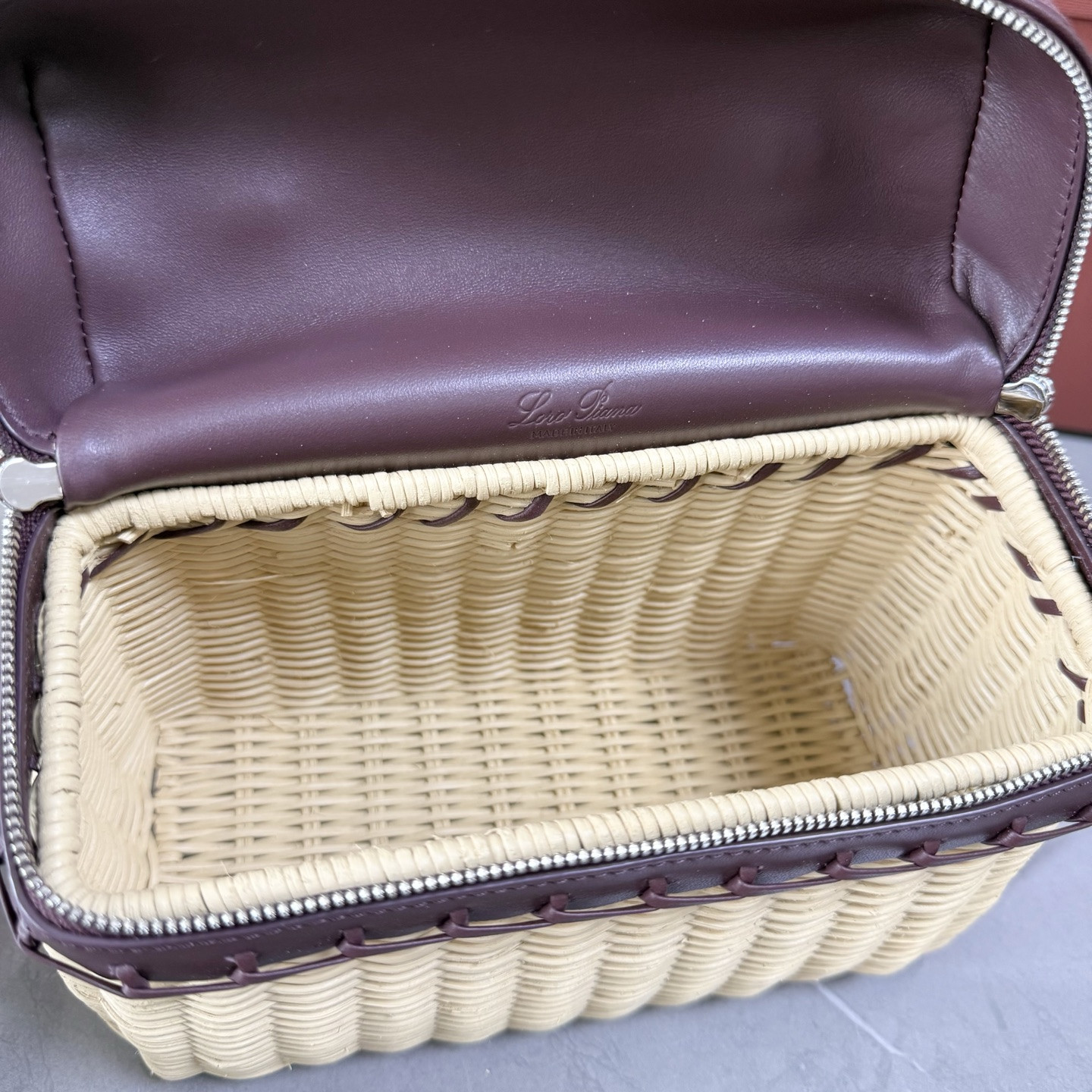 l**o p*ana extra pocket l19 N0*H-south wicker 17.5x21x10cm
