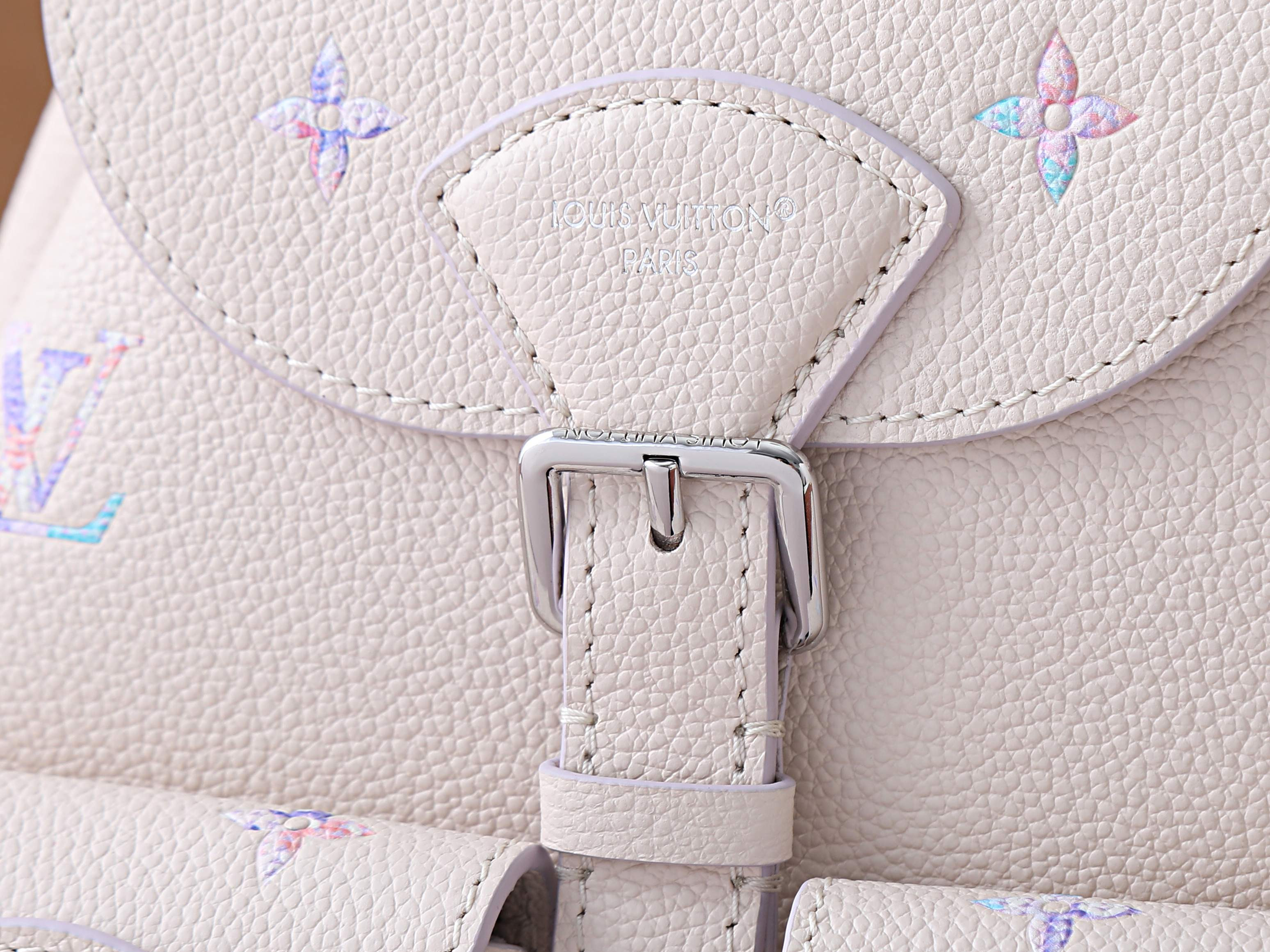 LV Backup Backpack M2A375 20x22x14cm