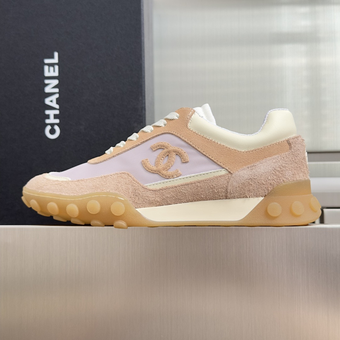 ua Ch*el sneakers
