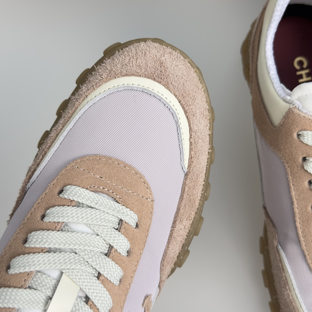 ua Ch*el sneakers