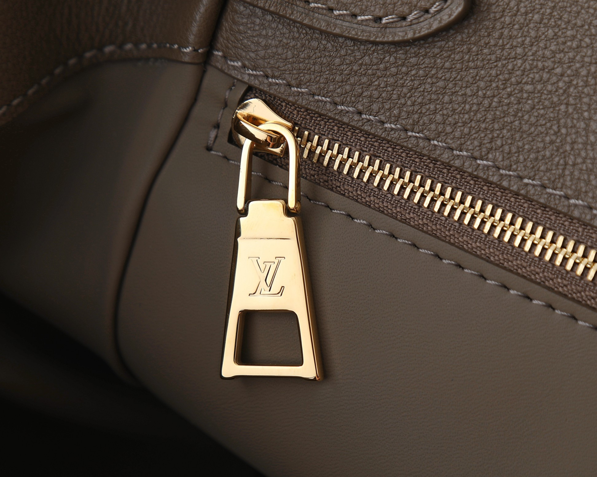 LV Vendome PM M27040 28.5x22x14.5cm