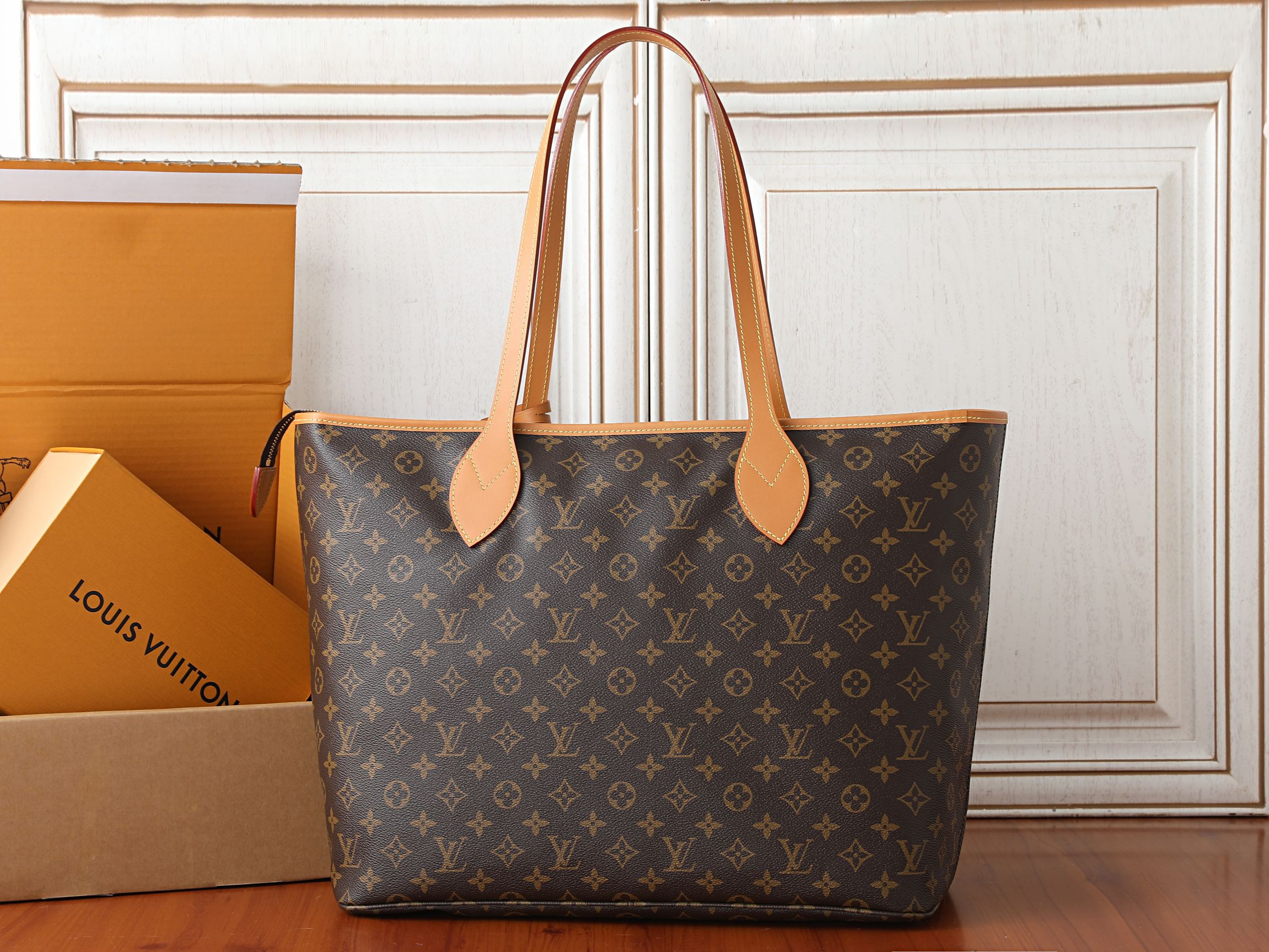 LV Nevereverfull Cargo M2A617 38x60x28cm