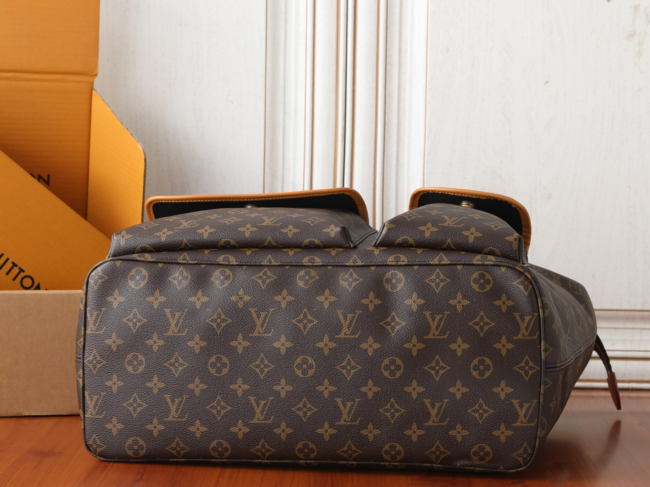 LV Nevereverfull Cargo M2A617 38x60x28cm