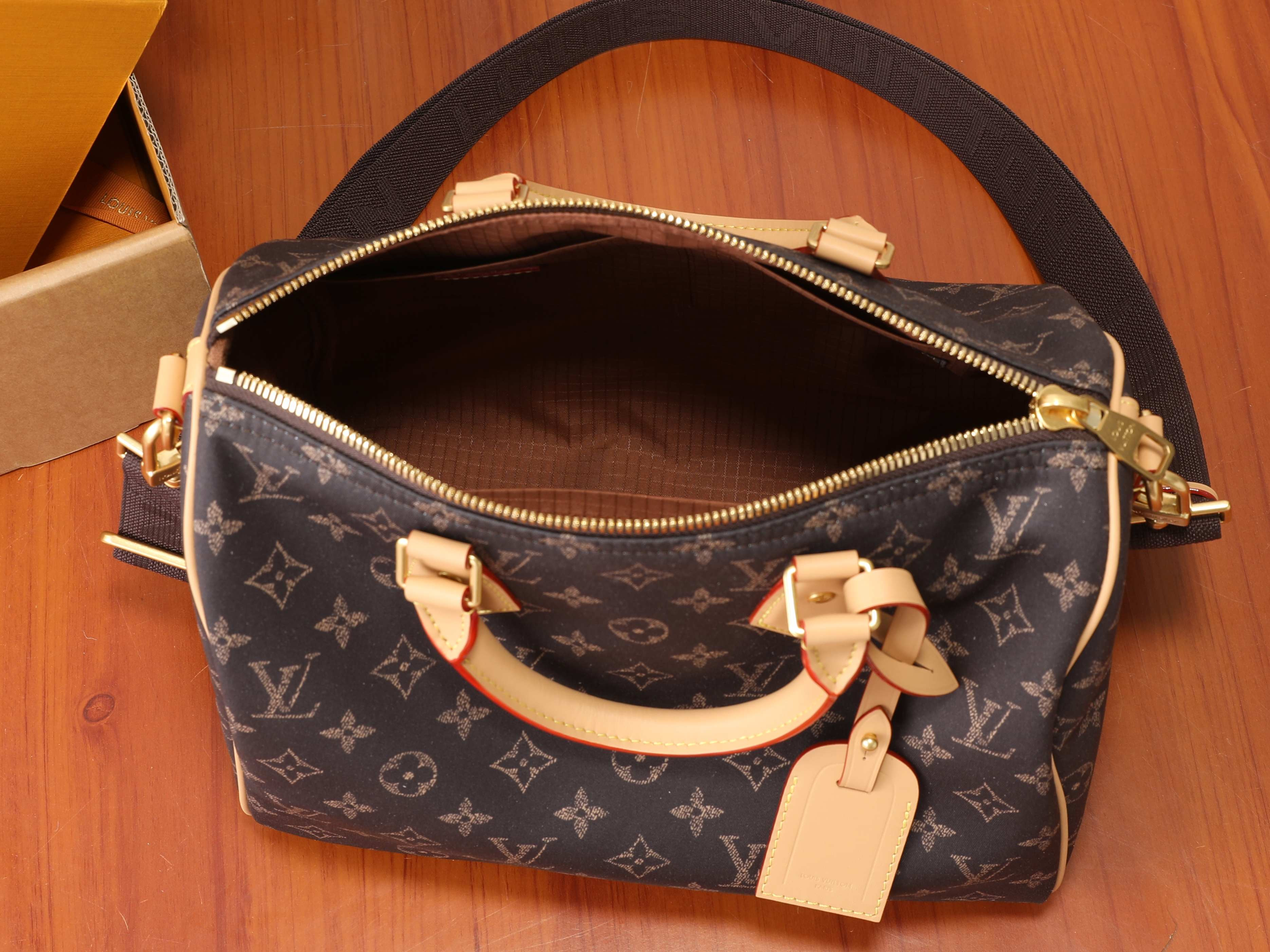 lv speedy 30 bandoulière l0*is V*t0n silk tech m2a454 34x22x19cm