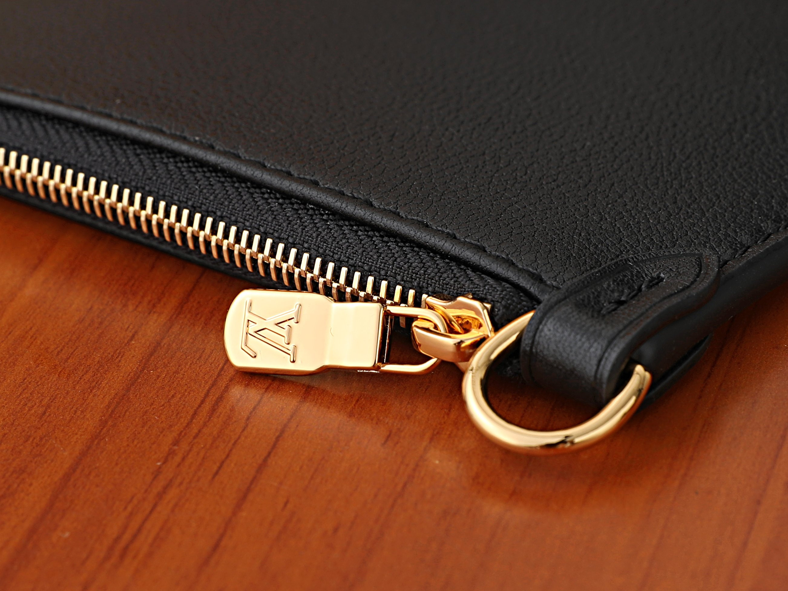 LV All In BB M3A156 16x18x12cm