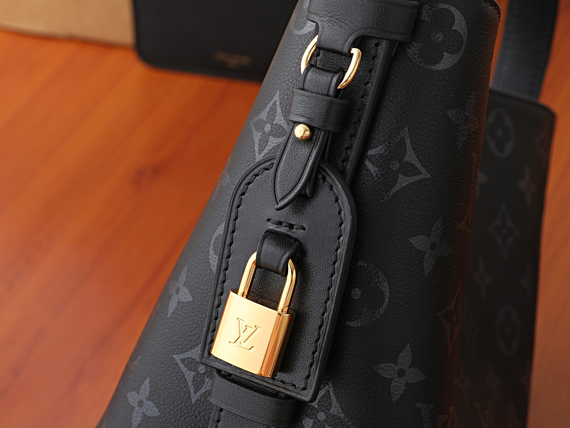 LV All In BB M3A156 16x18x12cm