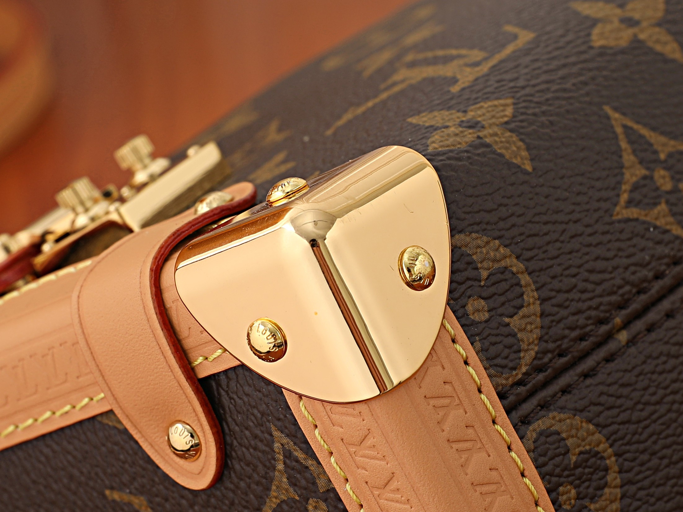 LV Side Trunk PM M2A578 20.5 x 13.5 x 7.5 cm
