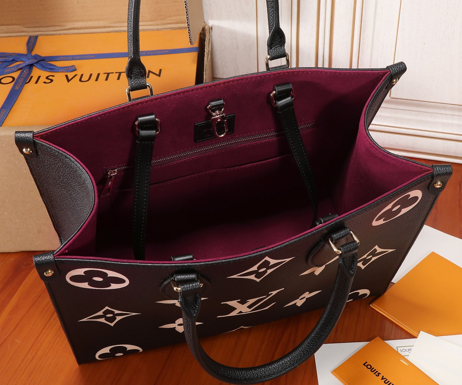 LV OnTheGo MM M45495 35 x 27 x 14 cm