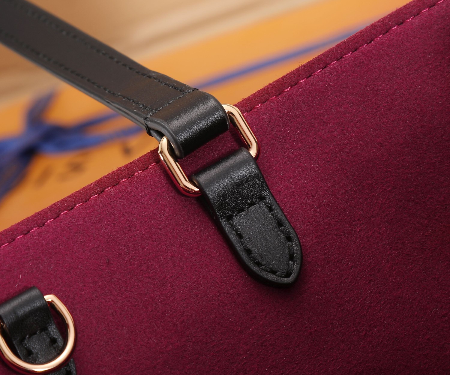 LV OnTheGo MM M45495 35 x 27 x 14 cm