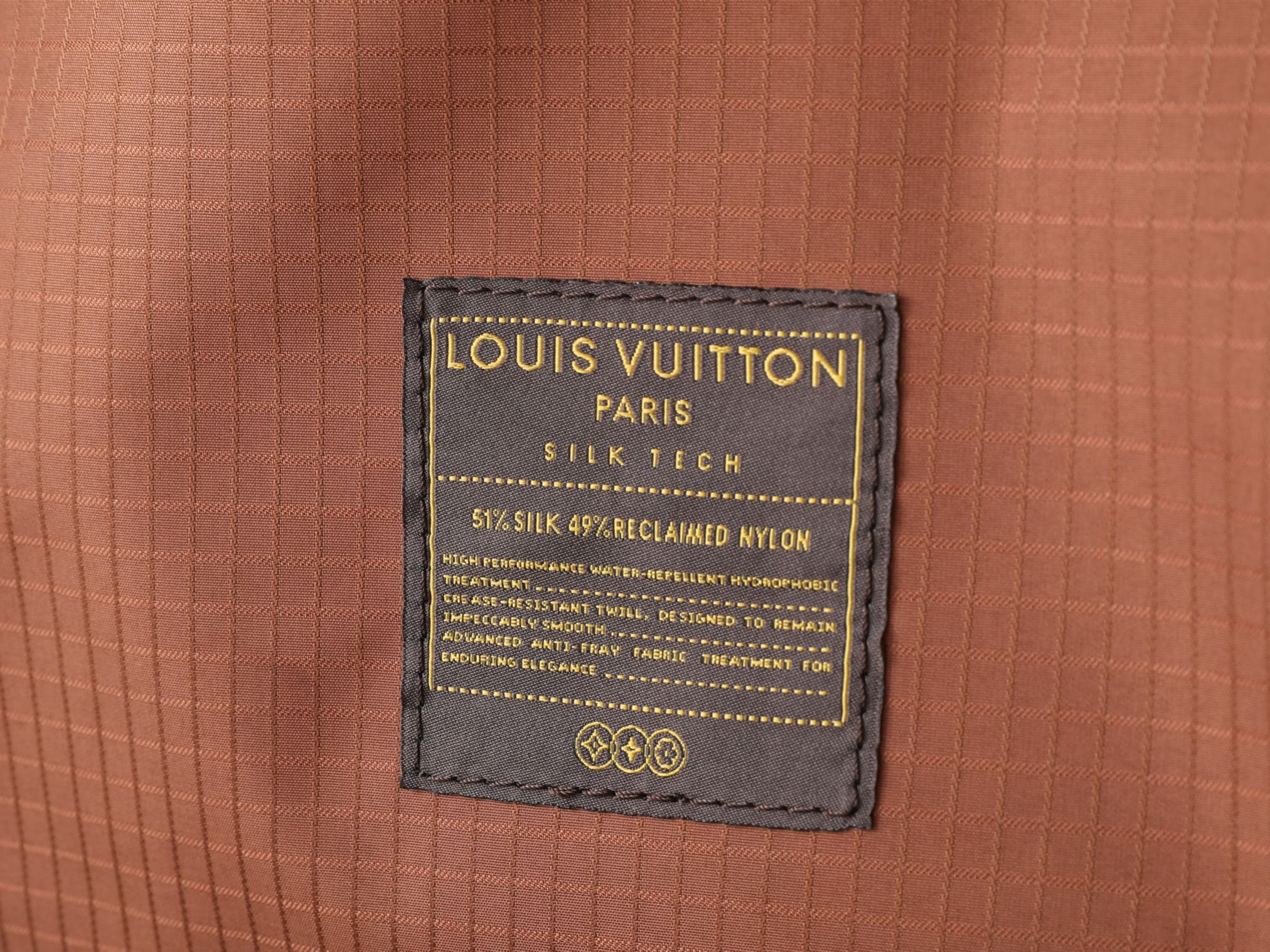 lv track backpack mm l0*is V*t0n silk tech m2a456 34 x 46 x 21 cm