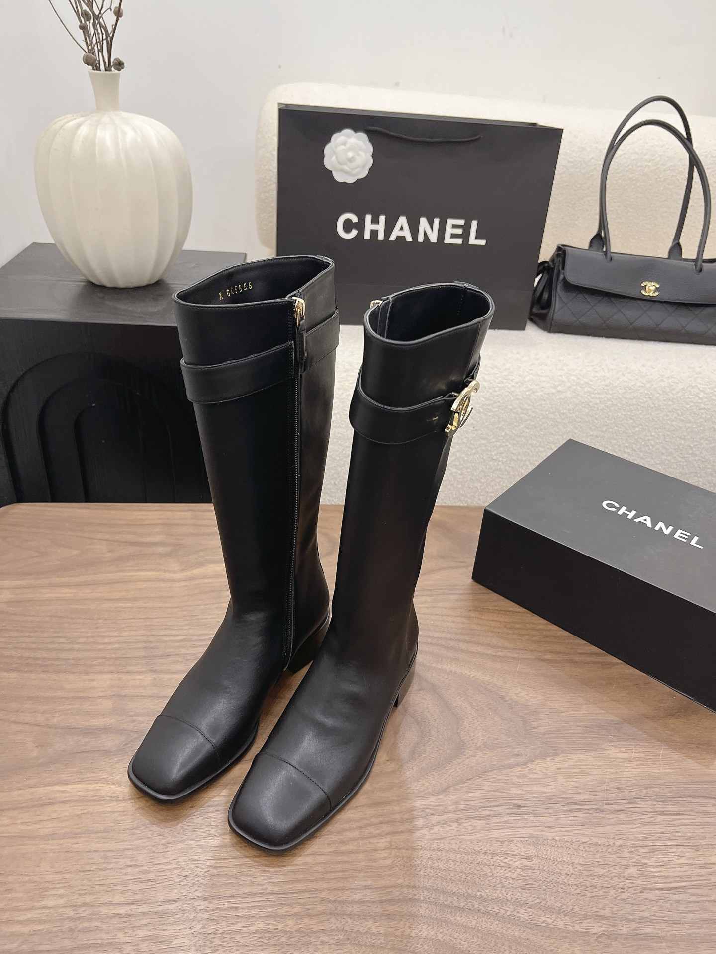 ua Ch*el boot 3.5cm heel